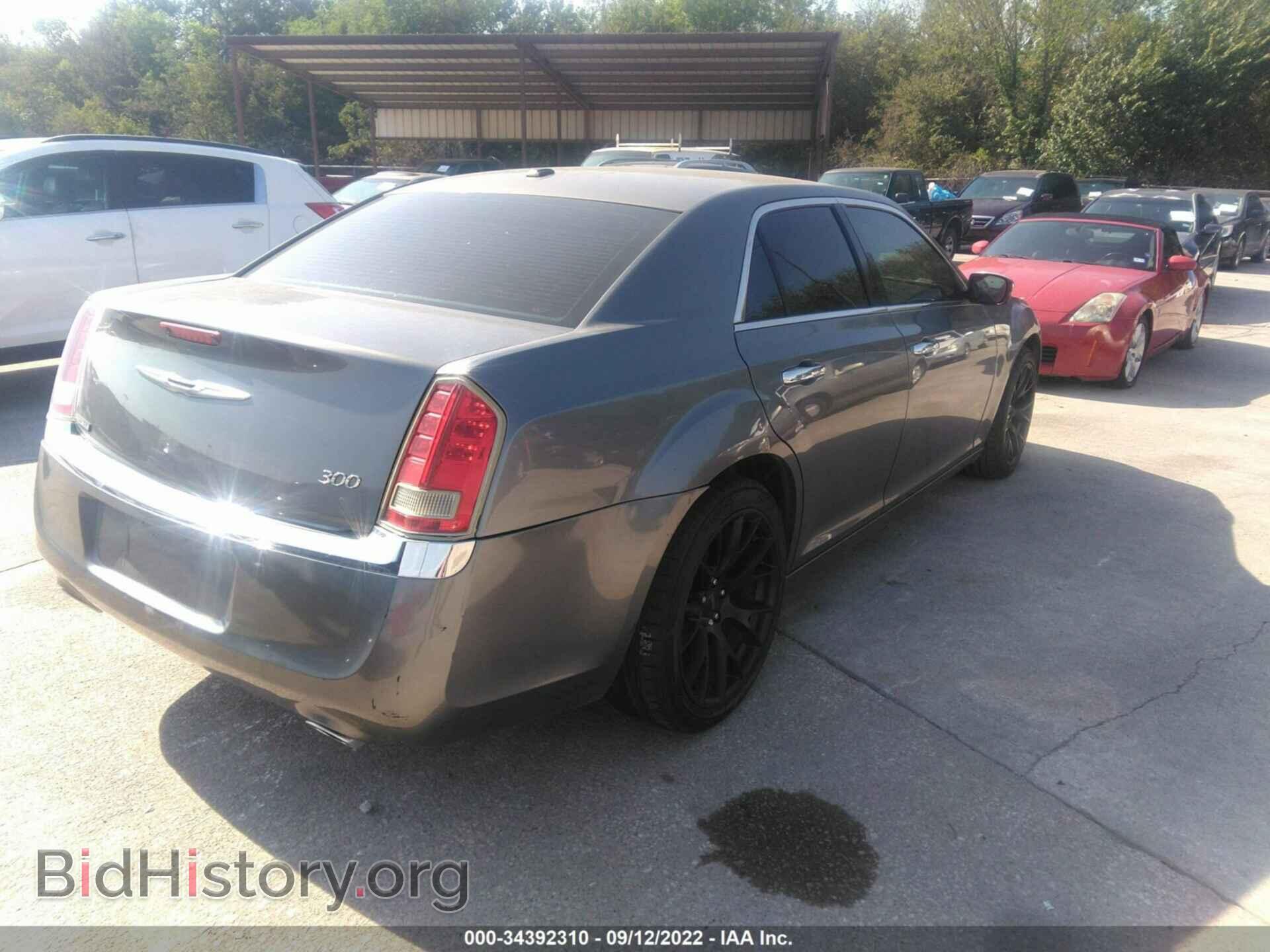 2011 CHRYSLER 300 - VIN: 2C3CA5CGXBH598469 - Фото 4
