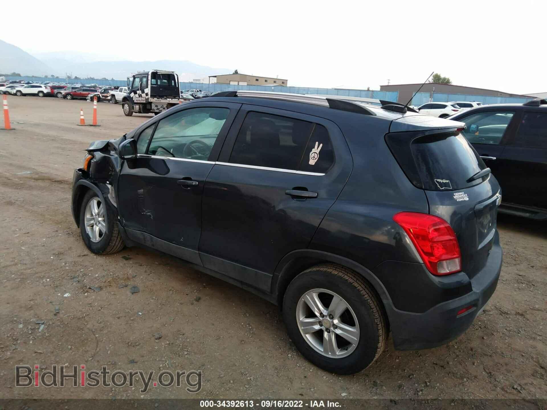 2016 CHEVROLET TRAX - VIN: 3GNCJLSB3GL185806 - Фото 3