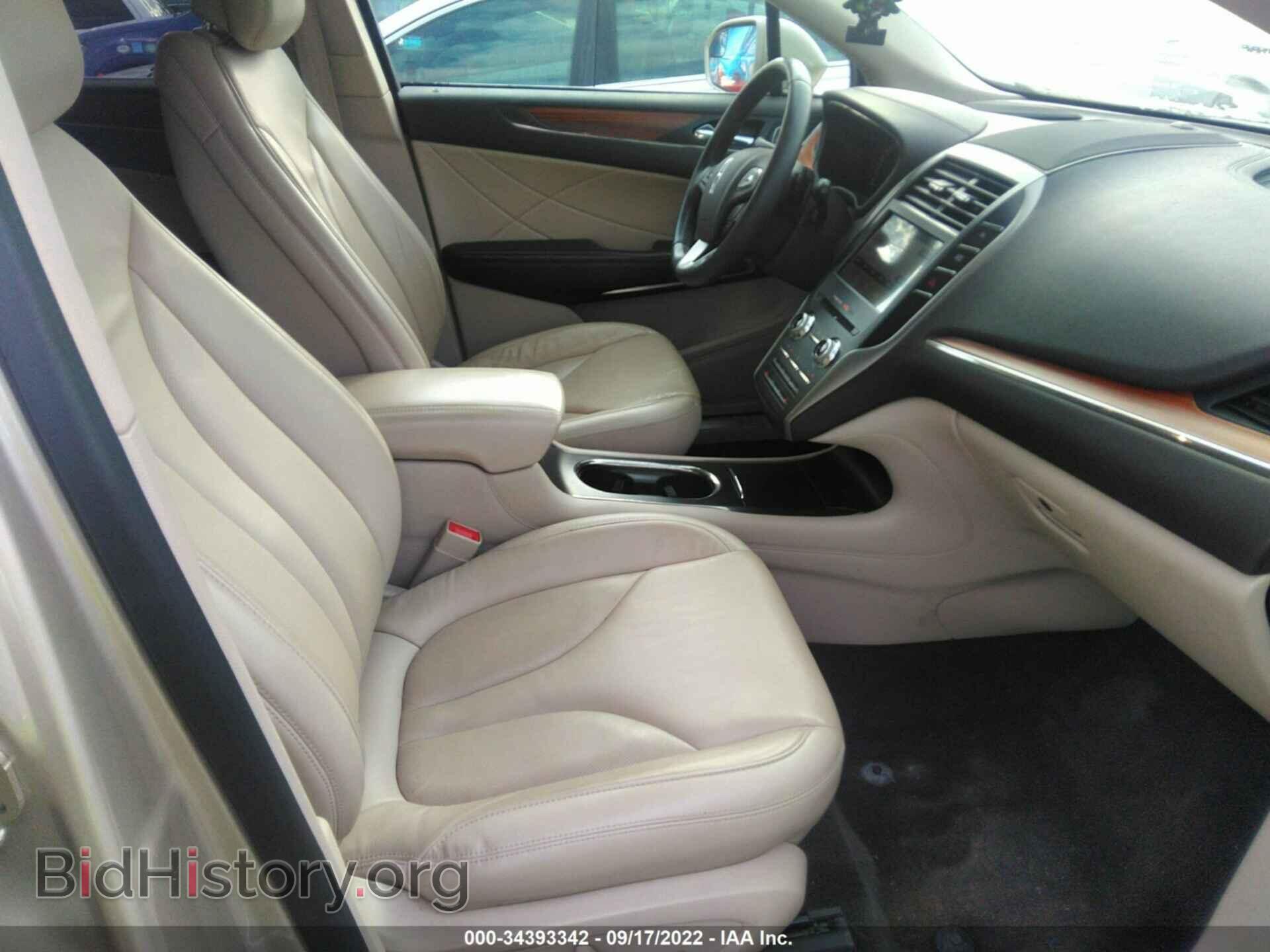 2017 LINCOLN MKC - VIN: 5LMCJ2C96HUL03605 - Photo 5