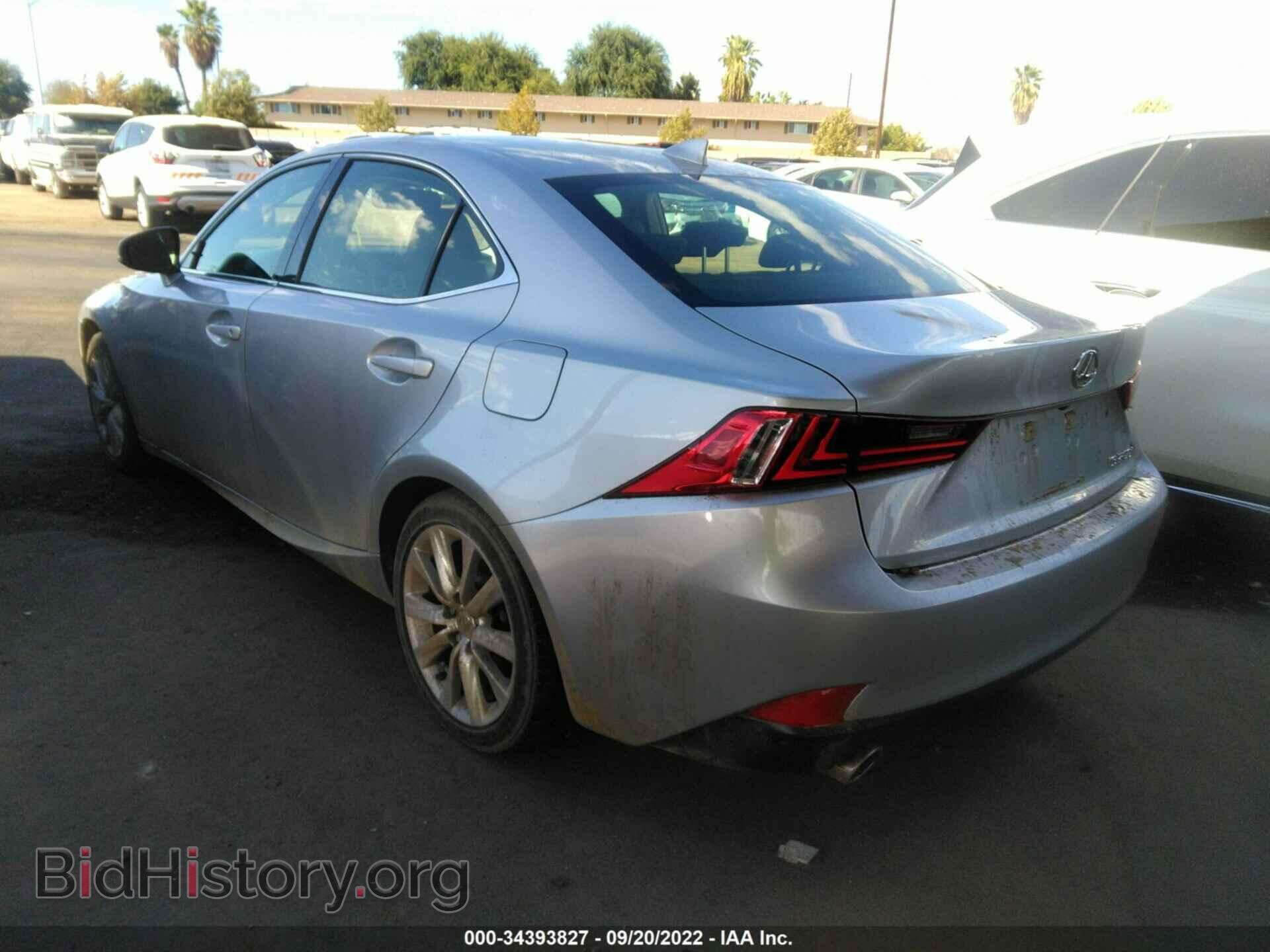 2016 LEXUS IS 200T - VIN: JTHBA1D27G5011936 - Фото 3