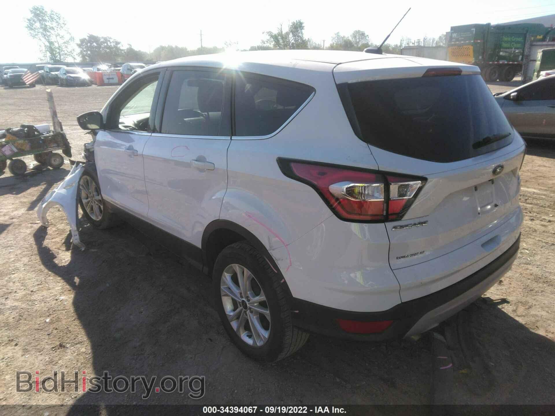 2017 FORD ESCAPE - VIN: 1FMCU0GD8HUC55893 - Фото 3