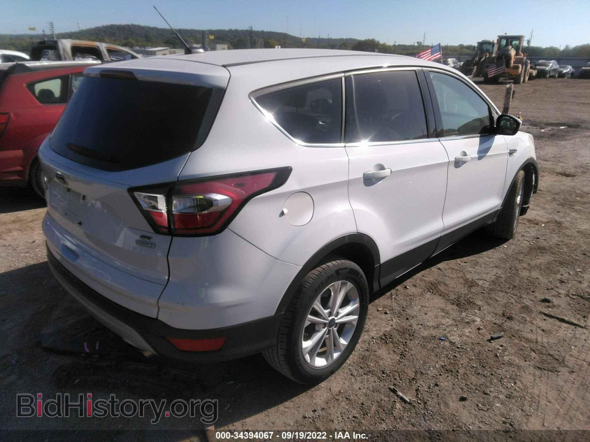 2017 FORD ESCAPE - VIN: 1FMCU0GD8HUC55893 - Фото 4