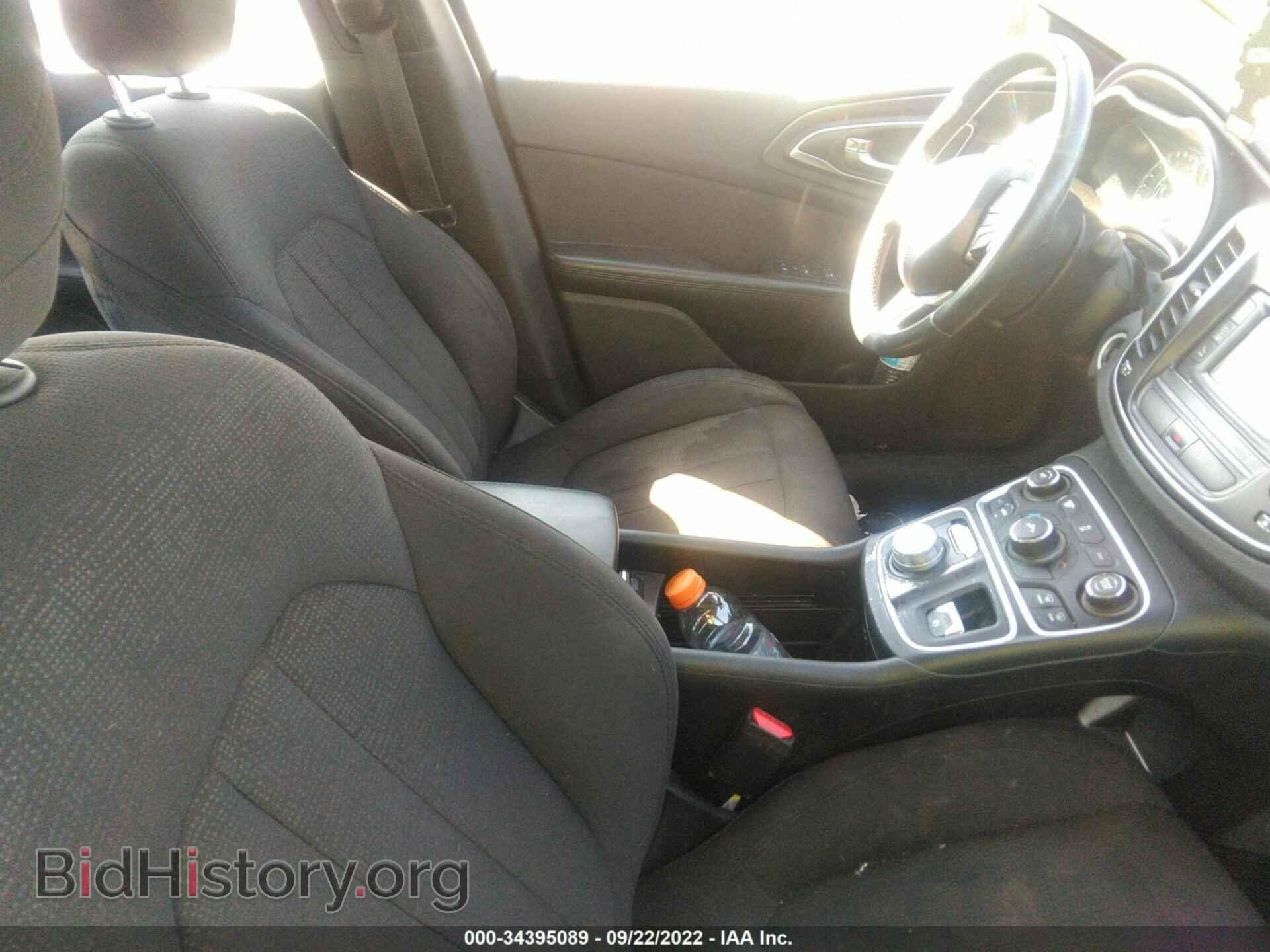 2016 CHRYSLER 200 - VIN: 1C3CCCAB0GN105984 - Фото 5