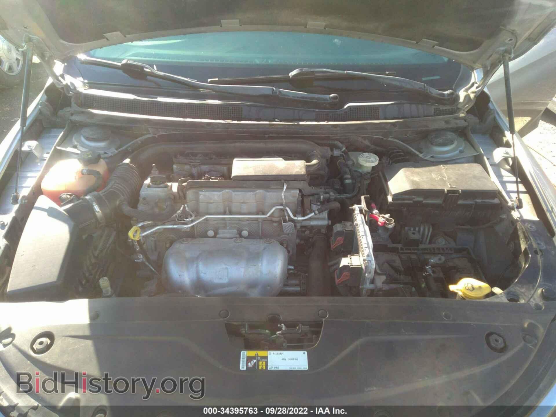 2015 CHRYSLER 200 - VIN: 1C3CCCAB5FN684565 - Фото 10