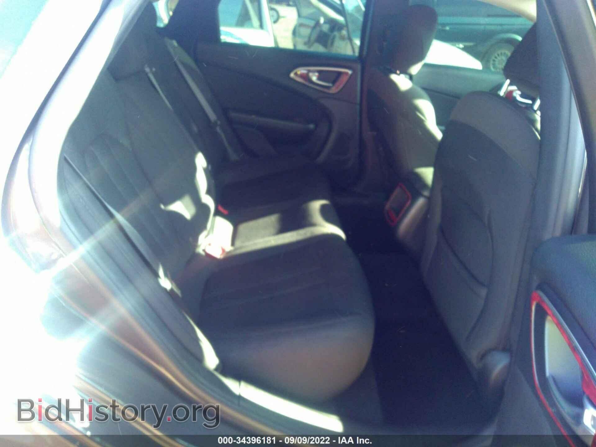 2016 CHRYSLER 200 - VIN: 1C3CCCFB7GN188418 - Фото 8