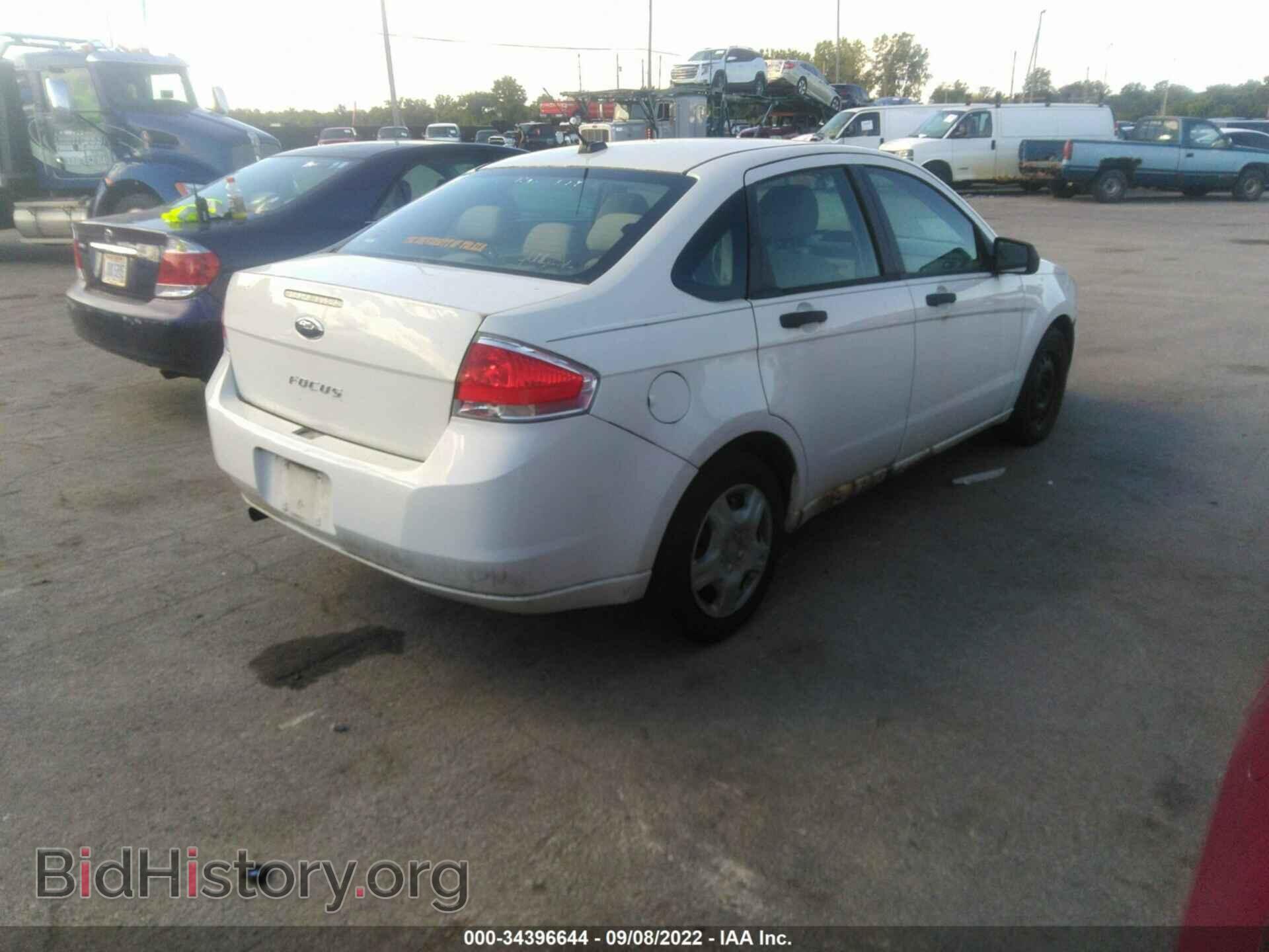2011 FORD FOCUS - VIN: 1FAHP3EN1BW126250 - Фото 4