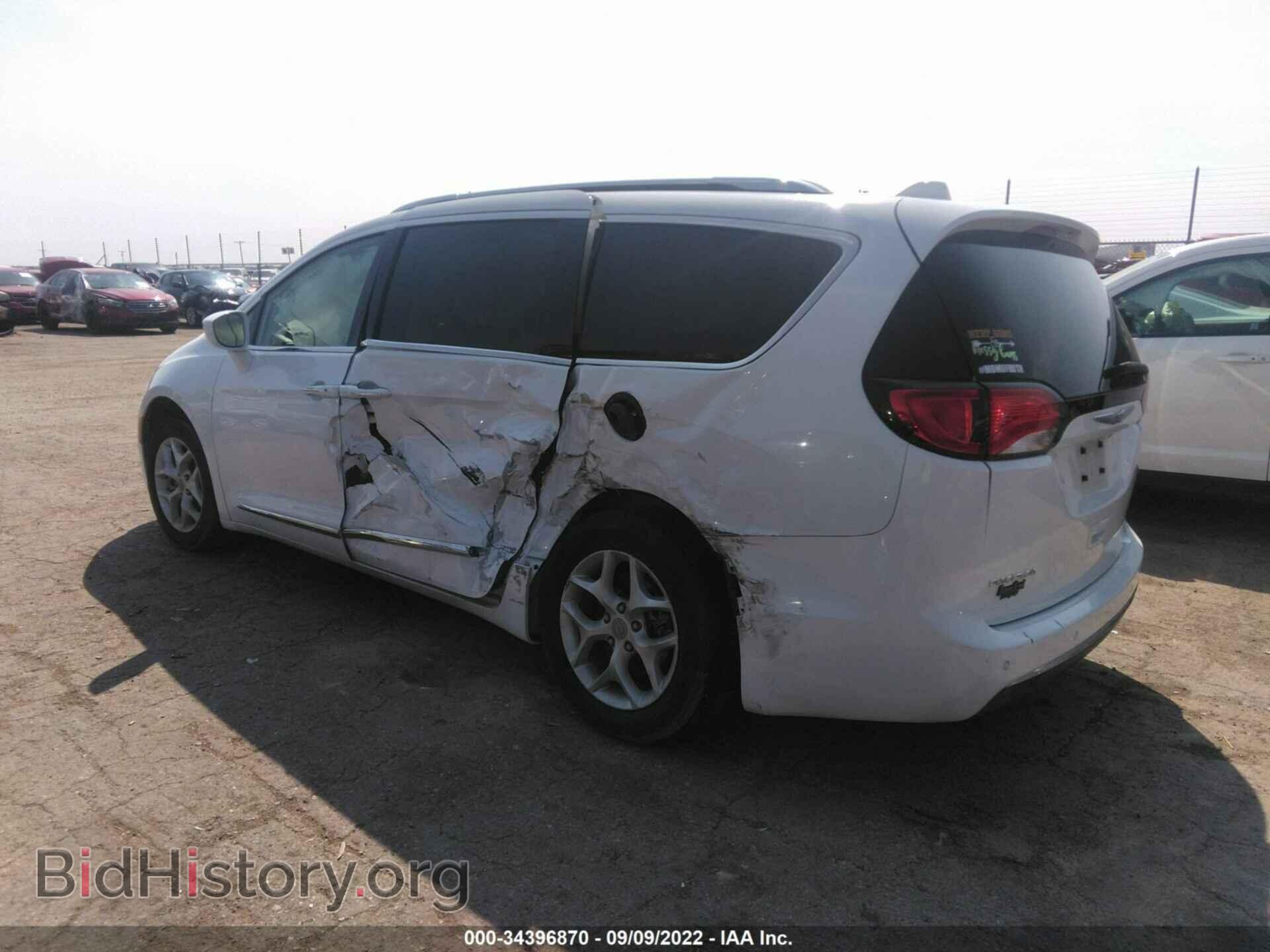 2018 CHRYSLER PACIFICA - VIN: 2C4RC1BG3JR219041 - Photo 3
