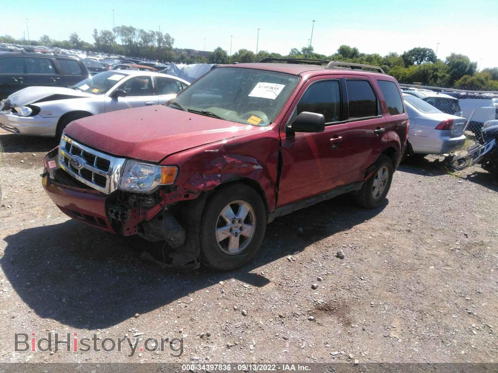 2010 FORD ESCAPE - VIN: 1FMCU0D73AKB11930 - Photo 2