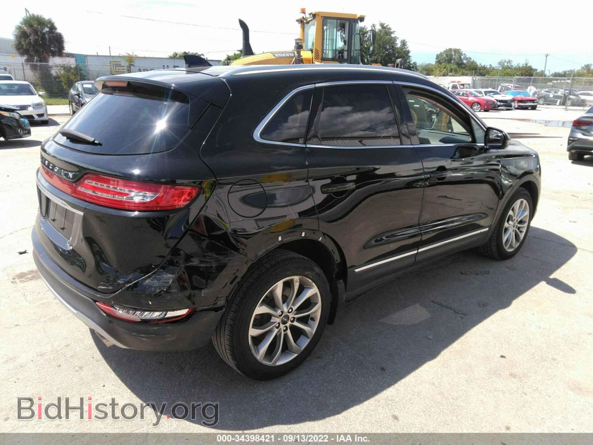 2019 LINCOLN MKC - VIN: 5LMCJ2C98KUL00647 - Фото 4