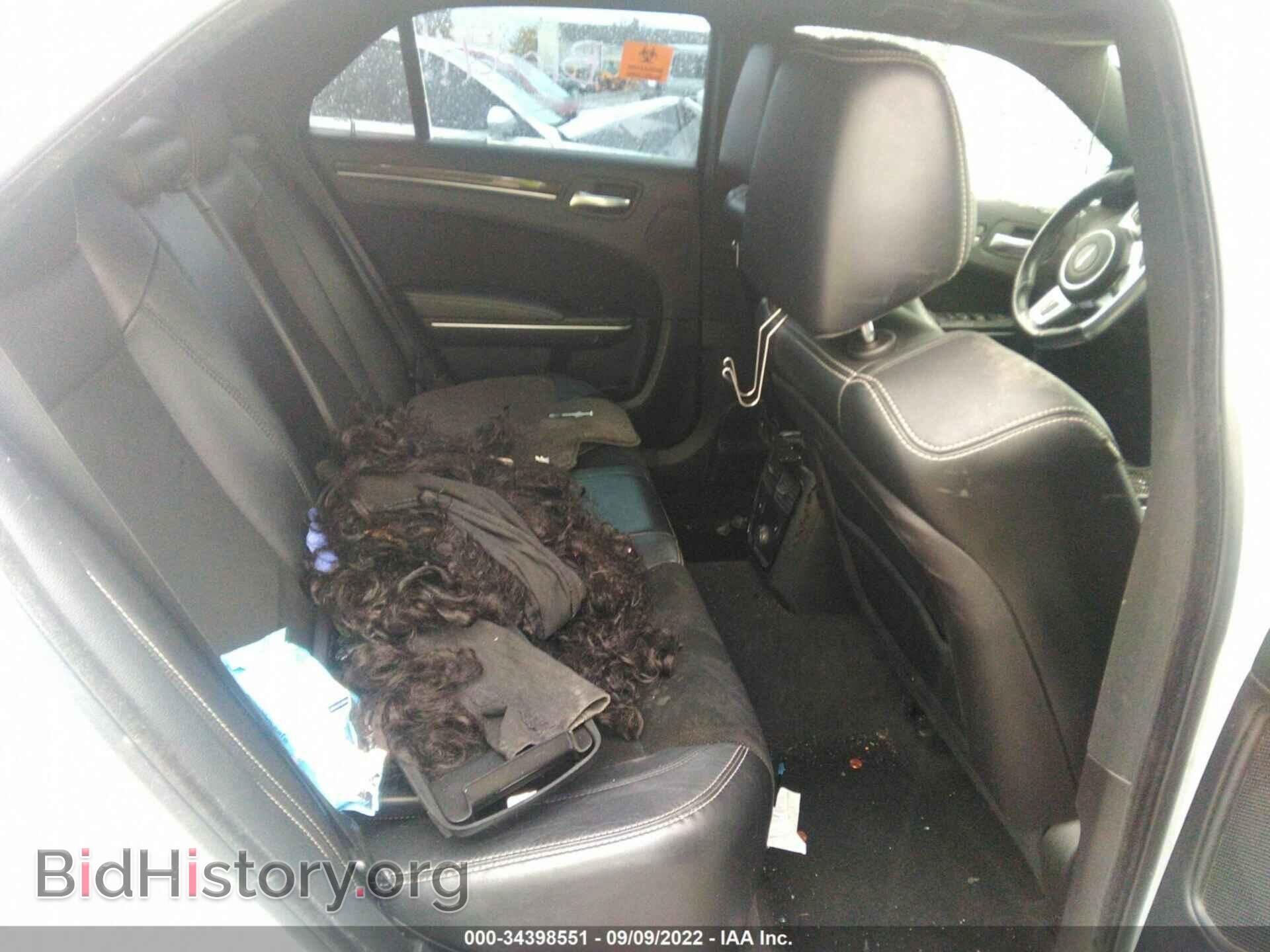 2012 CHRYSLER 300 - VIN: 2C3CCAFJ6CH802194 - Фото 8