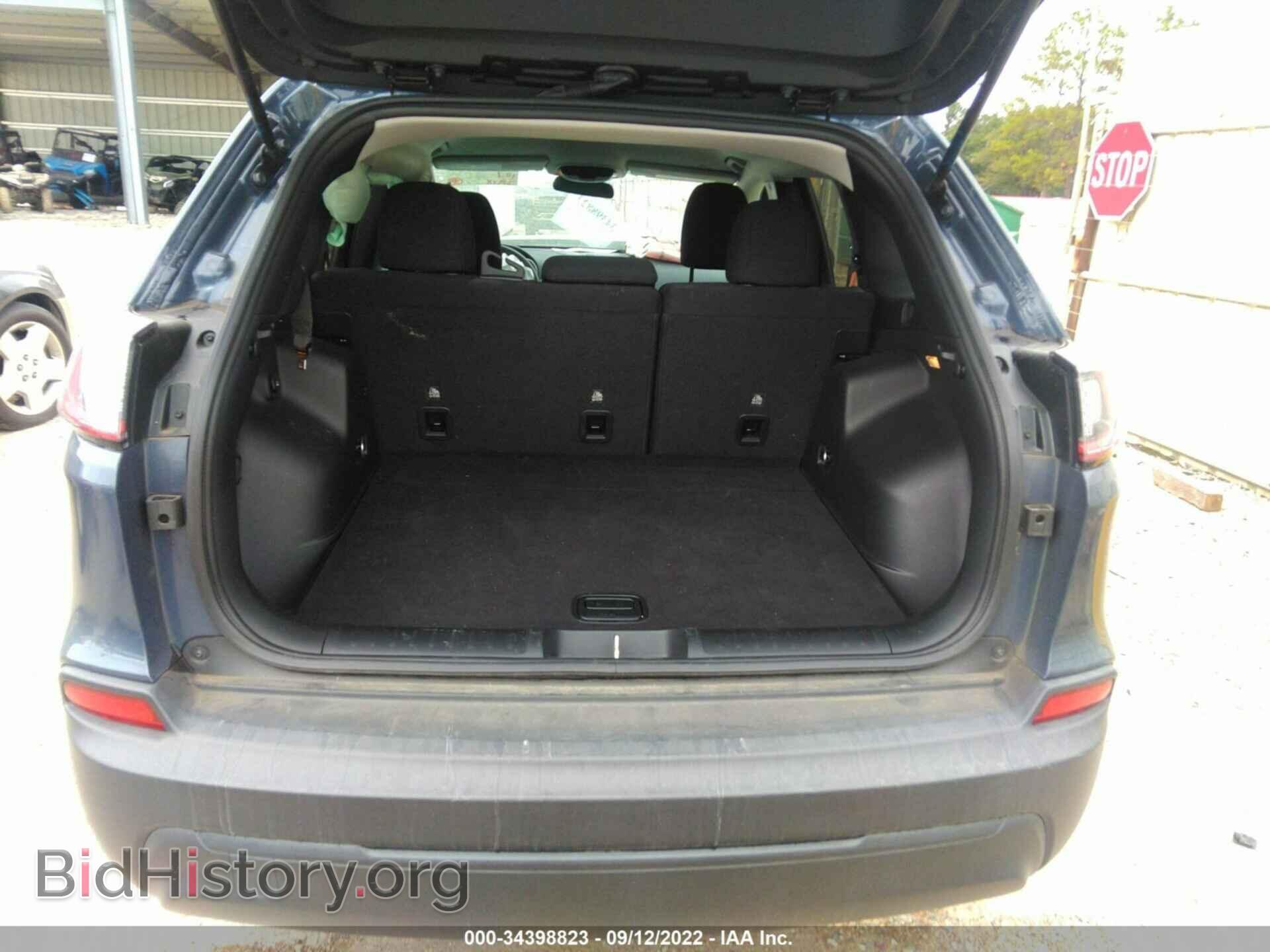 2020 JEEP CHEROKEE - VIN: 1C4PJLCB7LD606497 - Фото 8