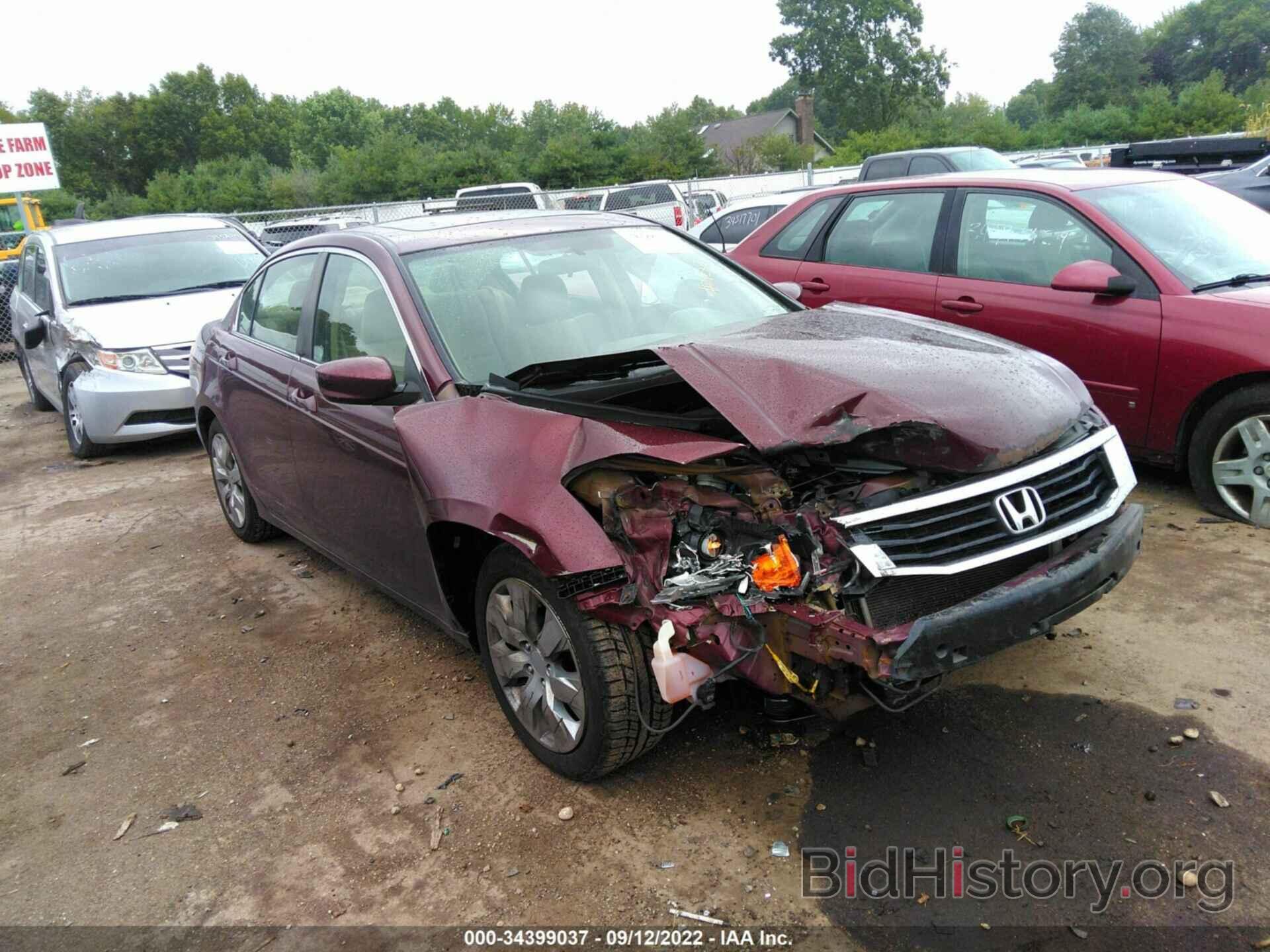 Photo 1HGCP2F77AA174301 - HONDA ACCORD SDN 2010