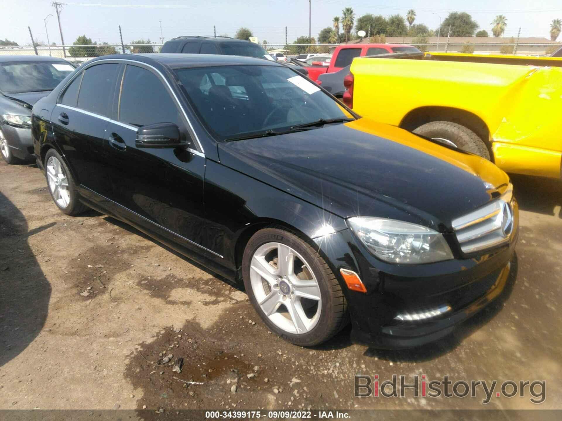 Photo WDDGF5EB5BR186224 - MERCEDES-BENZ C-CLASS 2011