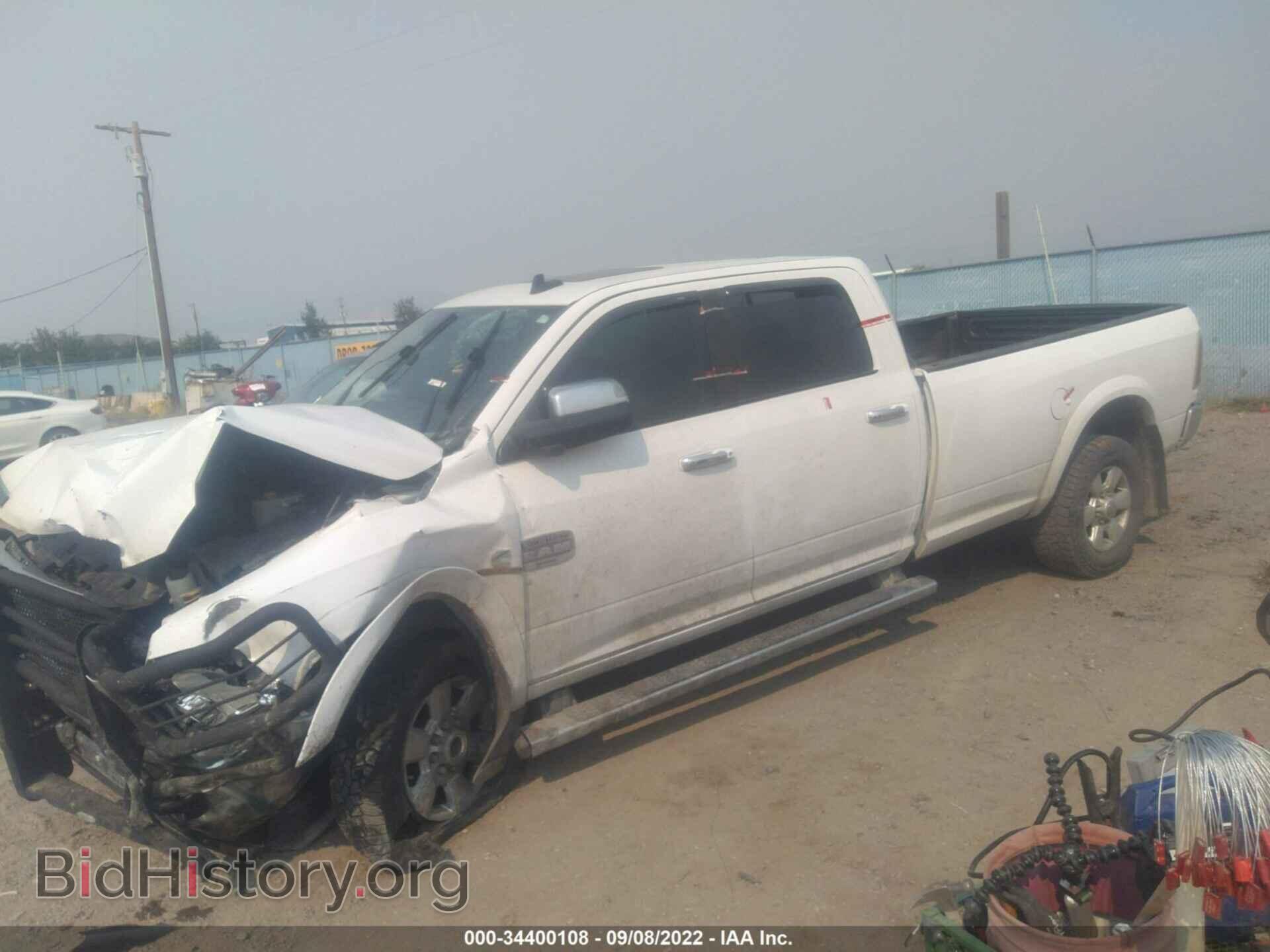 2015 RAM 3500 - VIN: 3C63R3KLXFG704035 - Фото 2
