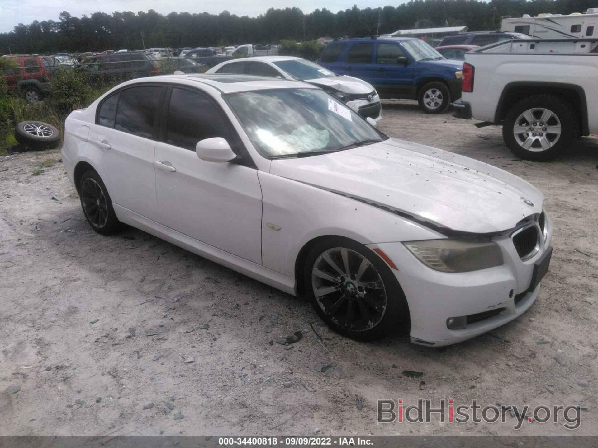 Photo WBAPH5C51BA447992 - BMW 3 SERIES 2011