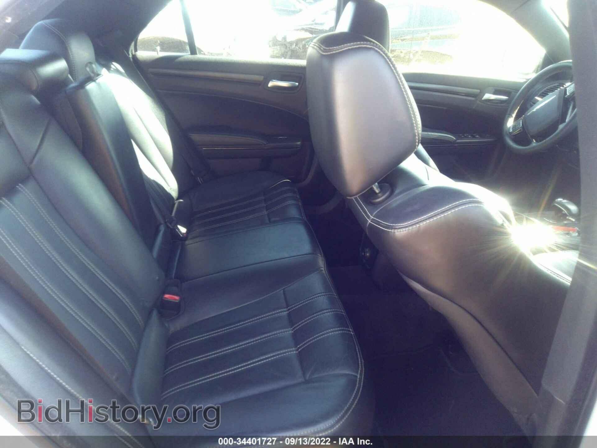 2014 CHRYSLER 300 - VIN: 2C3CCABG1EH292818 - Фото 8