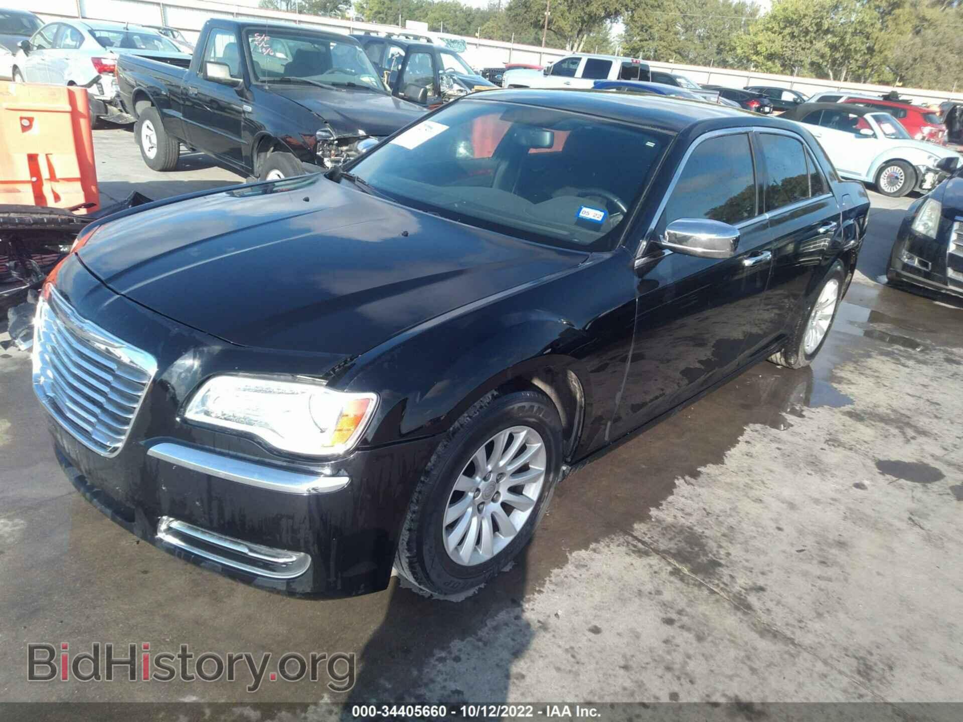 2012 CHRYSLER 300 - VIN: 2C3CCAAG3CH113838 - Photo 2