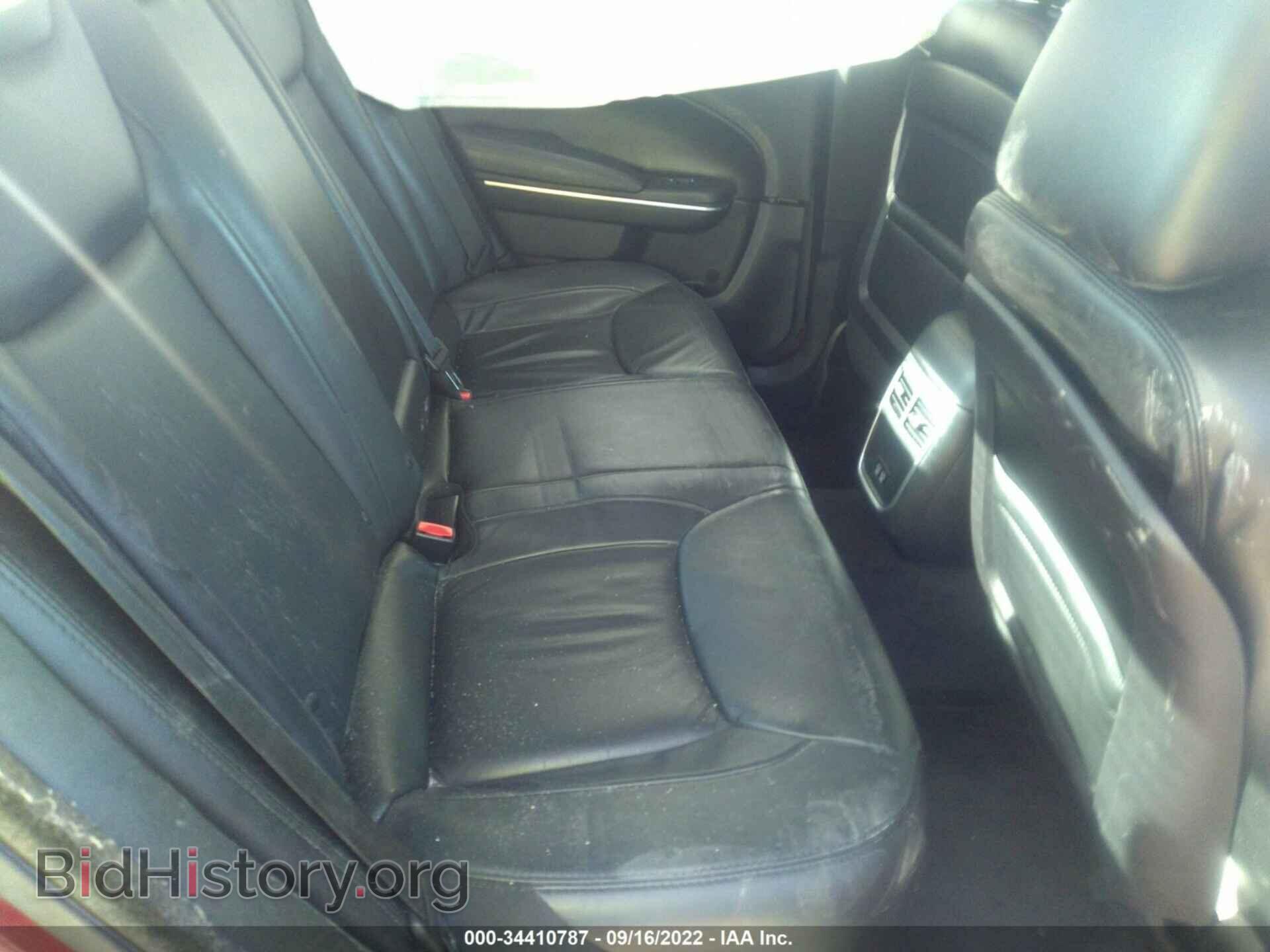 2016 CHRYSLER 300 - VIN: 2C3CCAAG9GH307781 - Фото 8