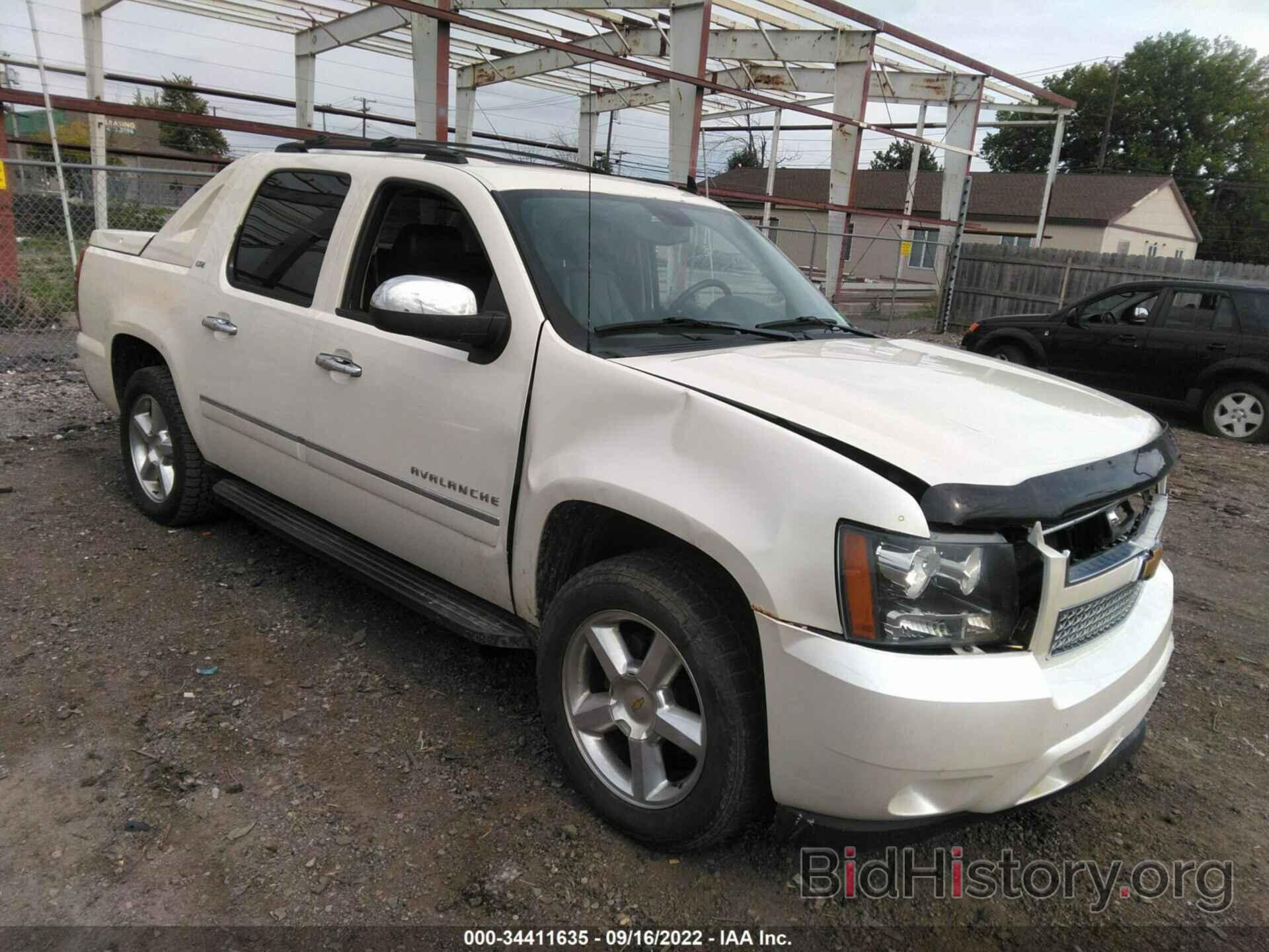 Photo 3GNTKGE71CG204528 - CHEVROLET AVALANCHE 2012