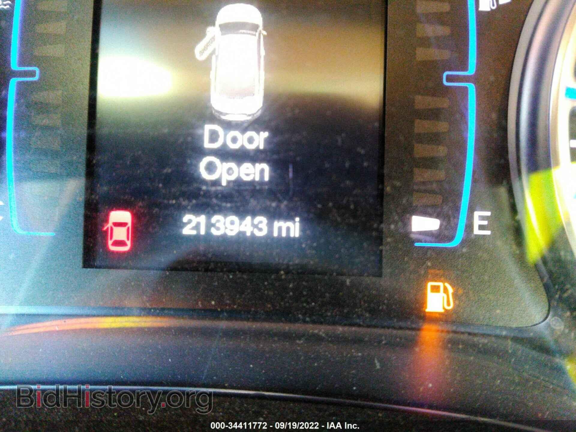 2015 CHRYSLER 200 - VIN: 1C3CCCAB2FN557532 - Фото 7
