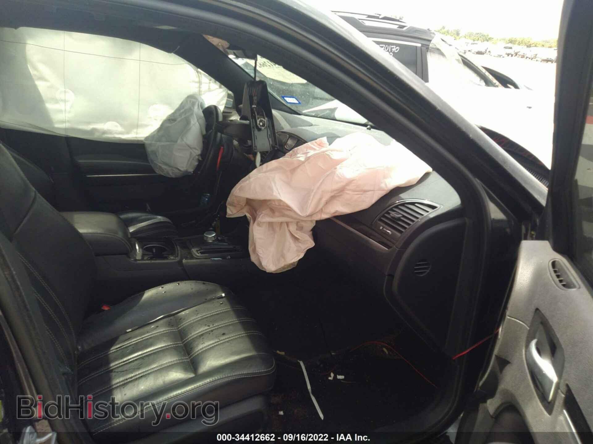 2017 CHRYSLER 300 - VIN: 2C3CCAGG8HH586035 - Фото 5