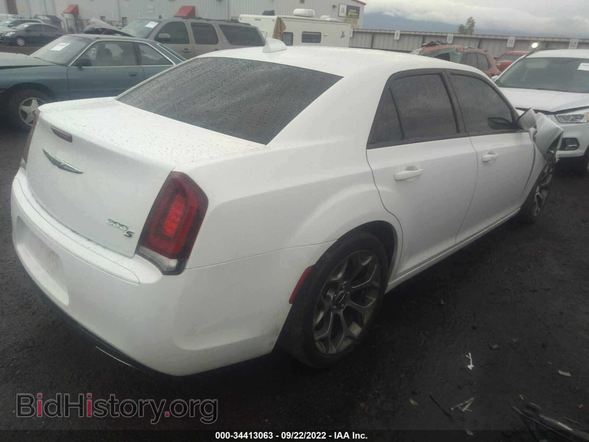 2018 CHRYSLER 300 - VIN: 2C3CCABG2JH213988 - Фото 4