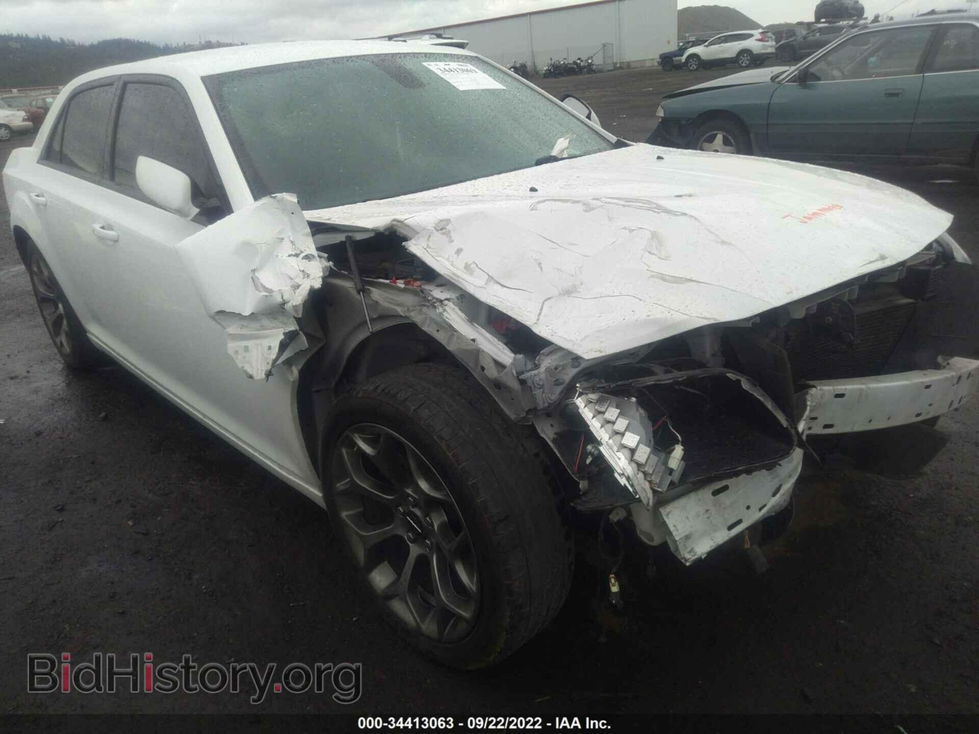 2018 CHRYSLER 300 - VIN: 2C3CCABG2JH213988 - Фото 6
