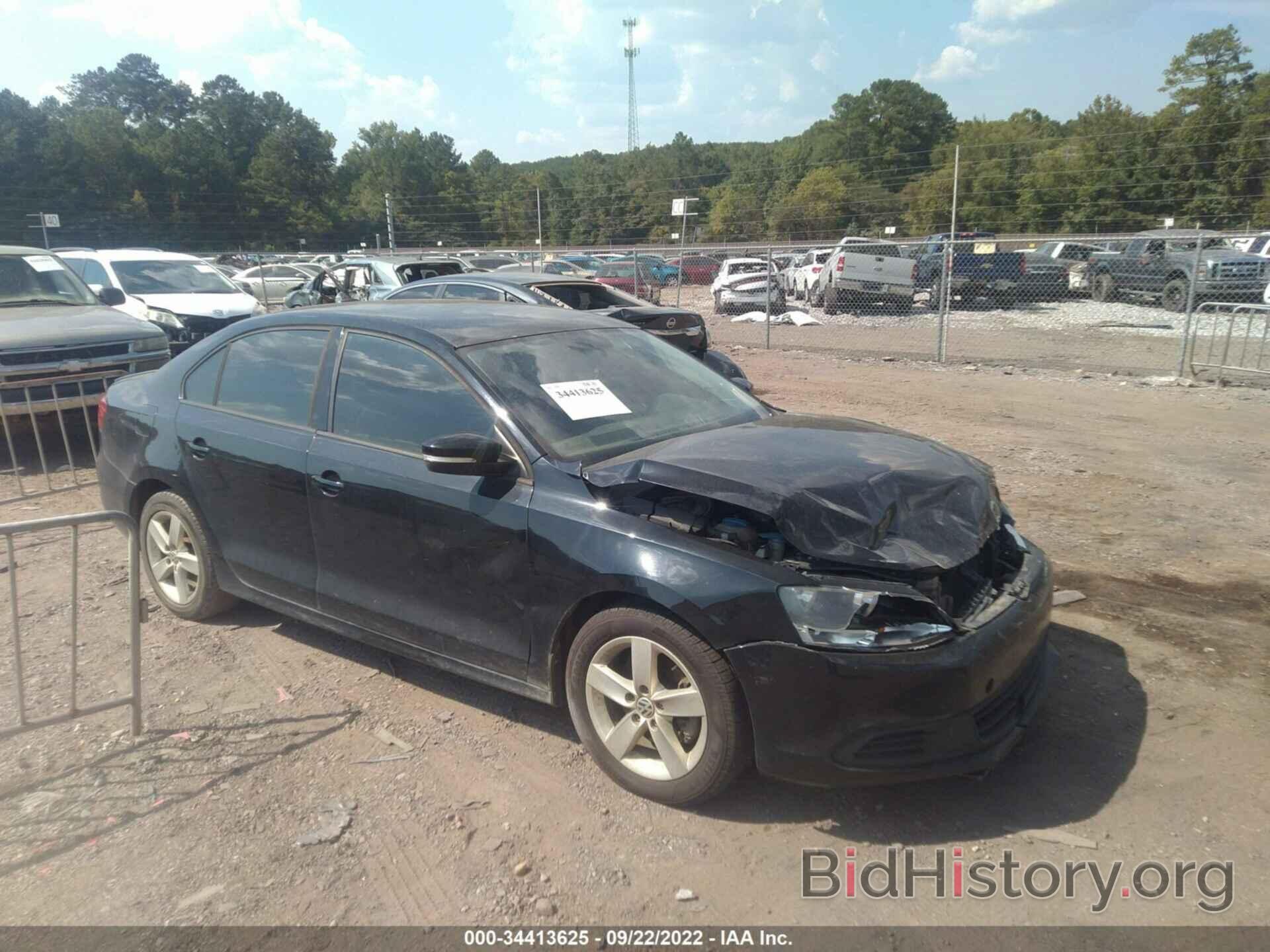 Photo 3VWLL7AJ8BM132098 - VOLKSWAGEN JETTA SEDAN 2011