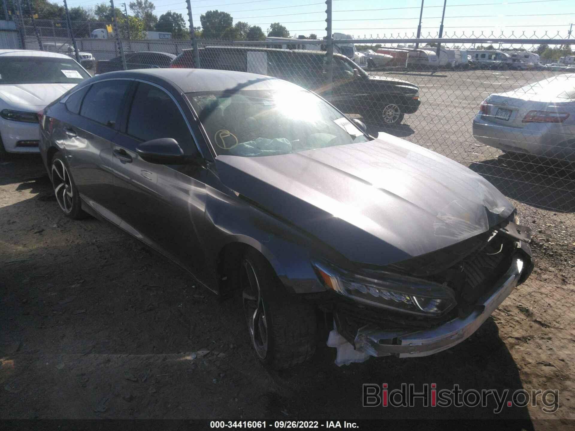 Photo 1HGCV1F33JA145777 - HONDA ACCORD SEDAN 2018