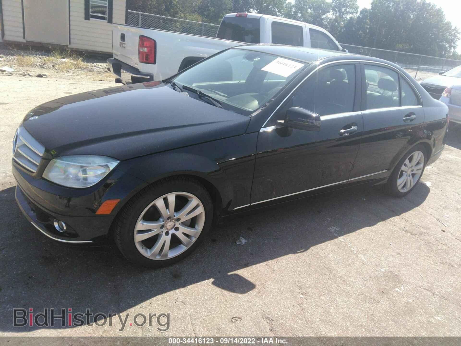 2011 MERCEDES-BENZ C-CLASS - VIN: WDDGF5EB3BA446232 - Фото 2