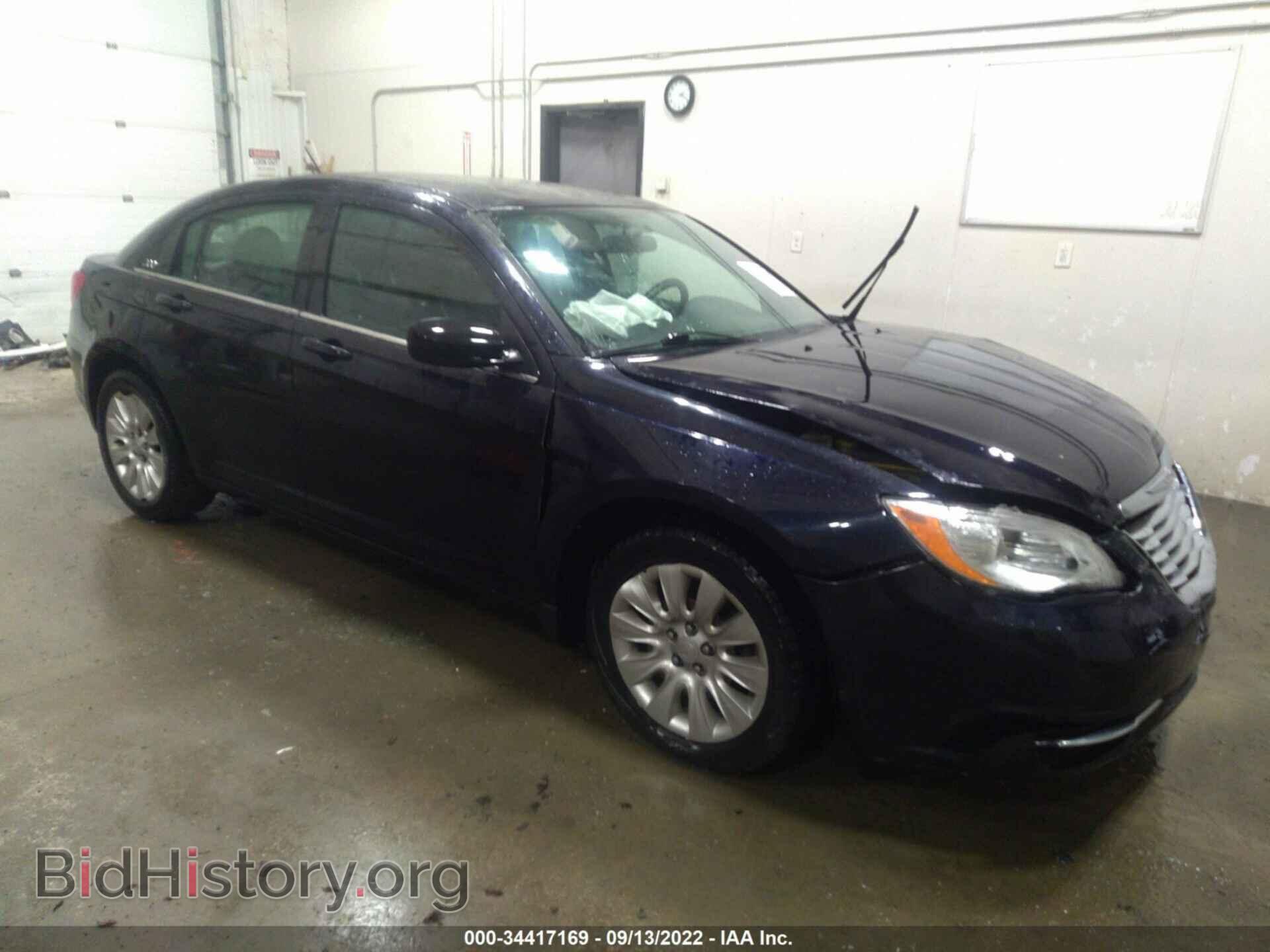 Photo 1C3BC4FB3BN576496 - CHRYSLER 200 2011