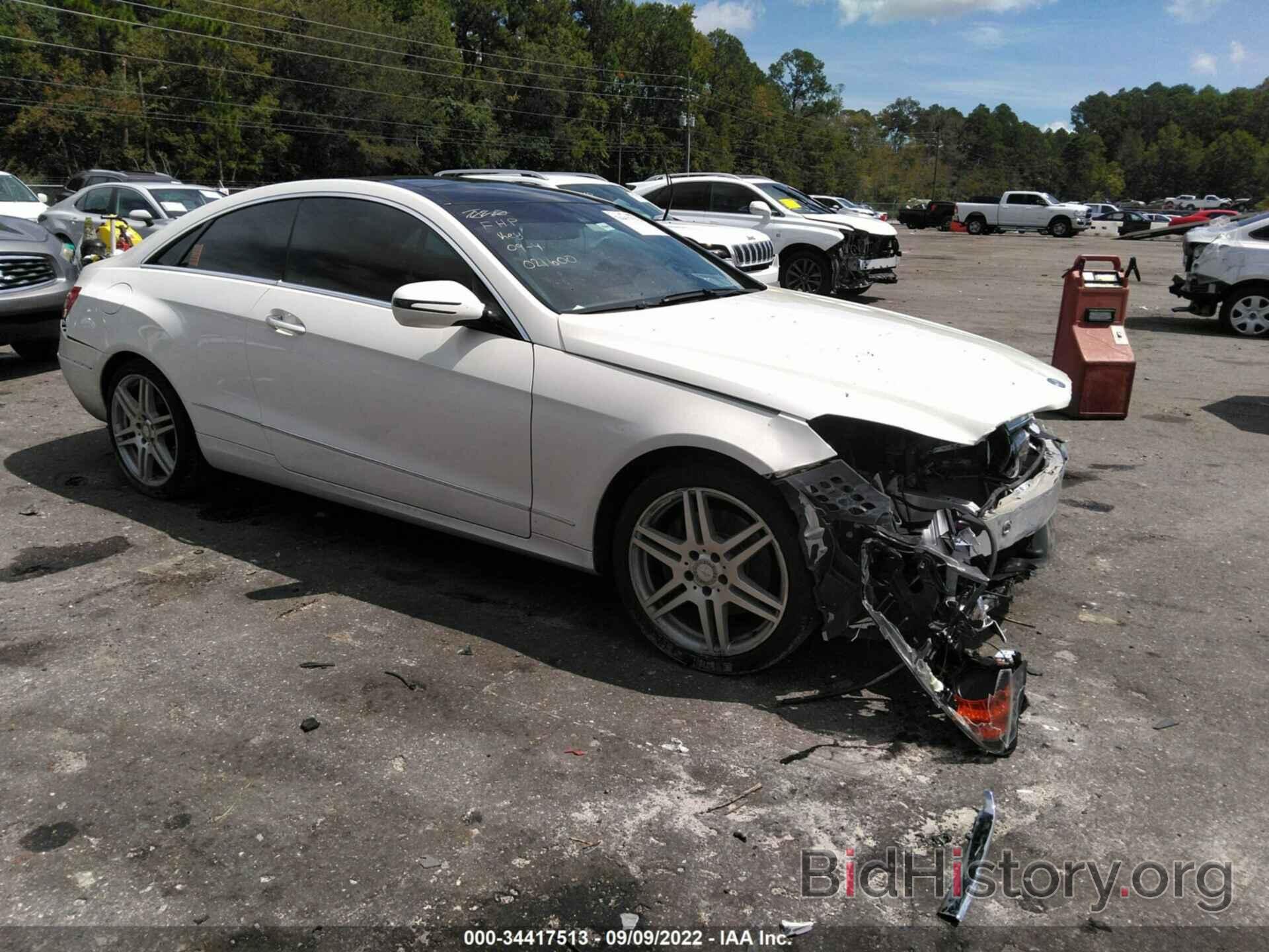 Photo WDDKJ5GB8AF021600 - MERCEDES-BENZ E-CLASS 2010