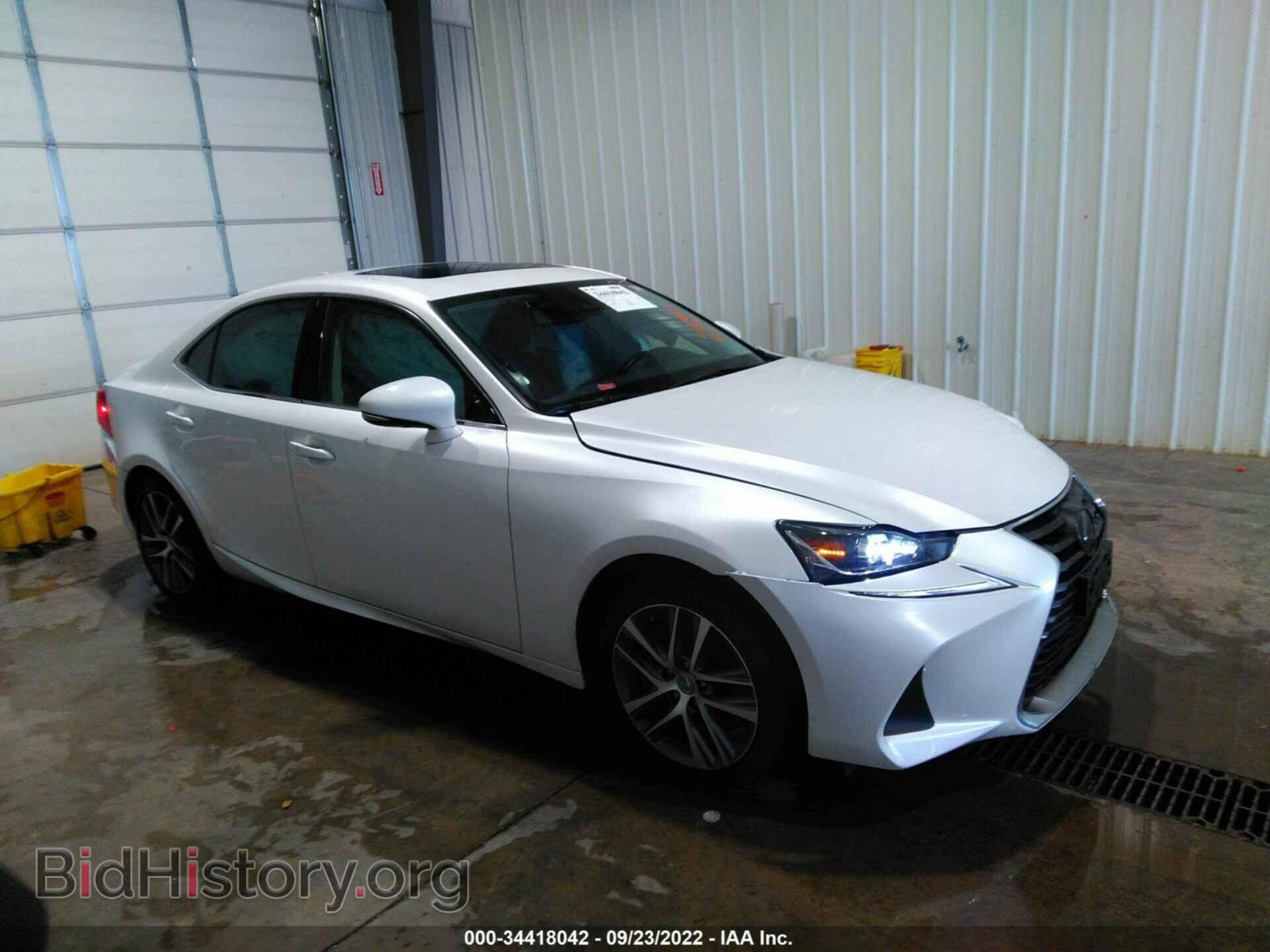 Фотография JTHAA1D29L5103992 - LEXUS IS 2020