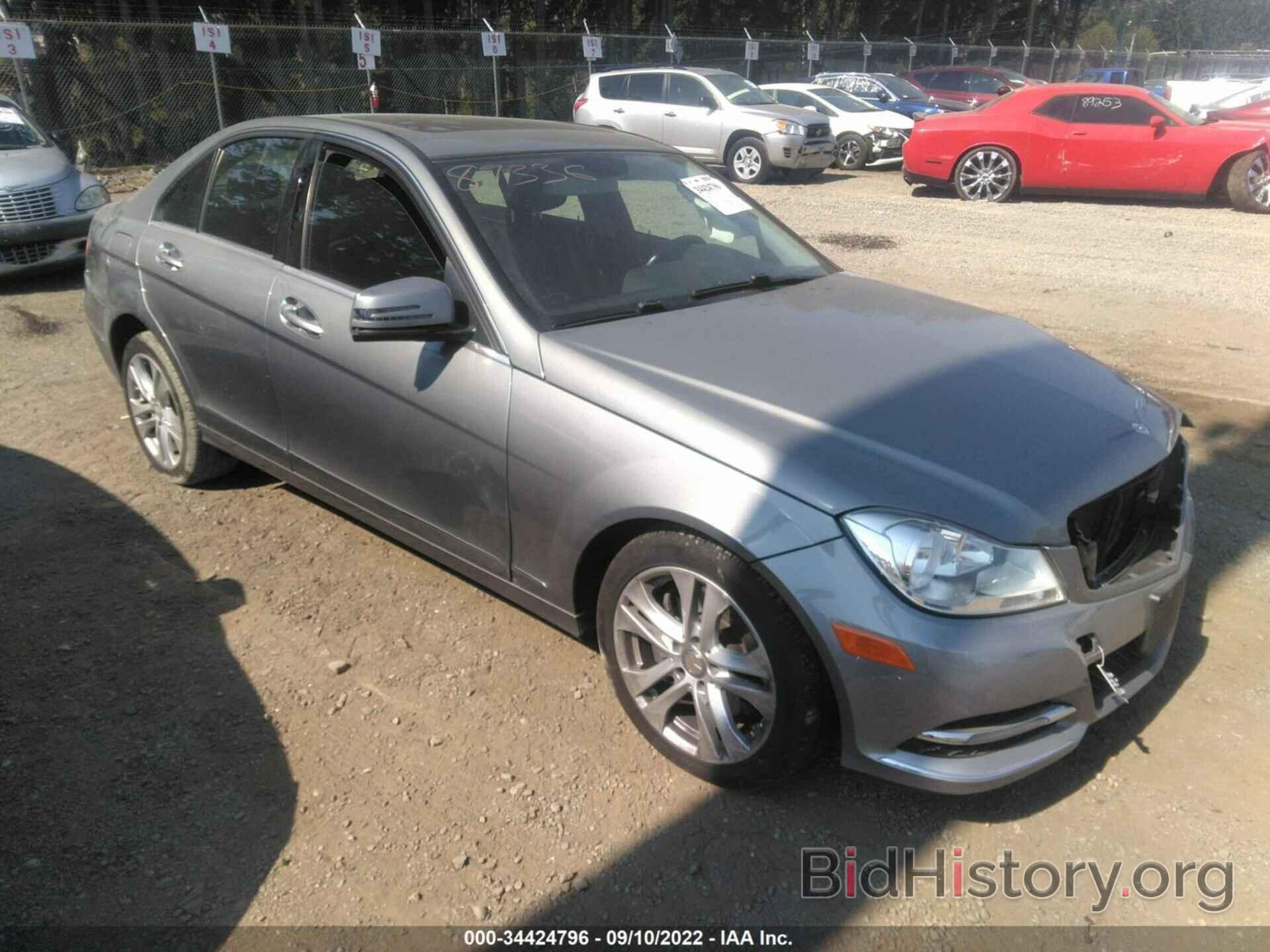 Photo WDDGF8AB6DR292076 - MERCEDES-BENZ C-CLASS 2013