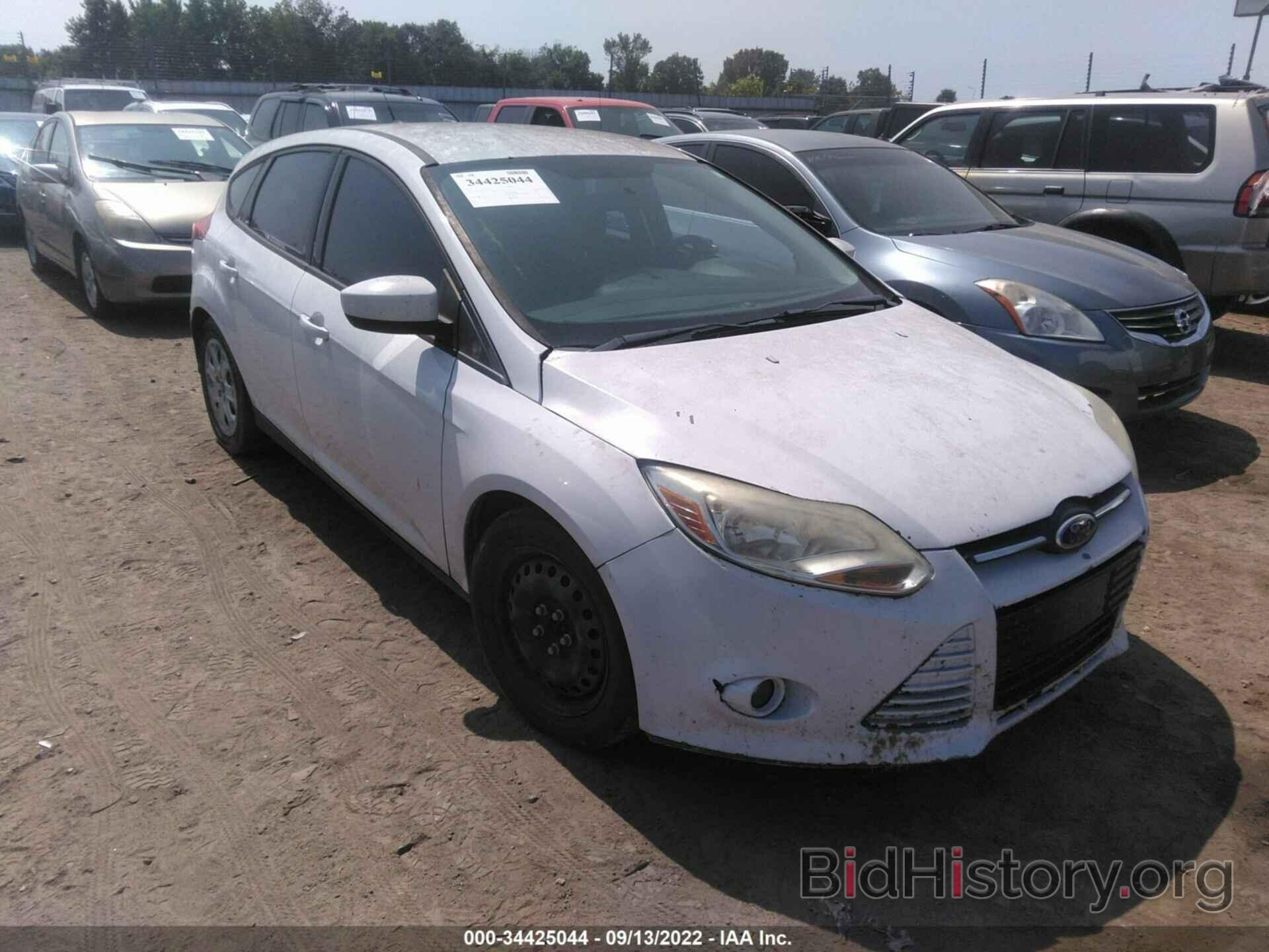 Photo 1FAHP3K20CL349361 - FORD FOCUS 2012