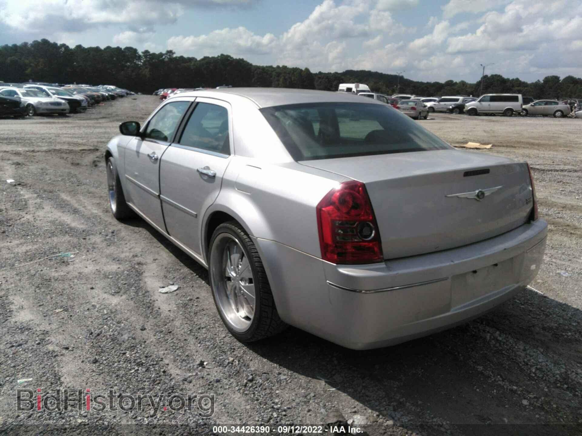 2010 CHRYSLER 300 - VIN: 2C3CA4CD9AH173839 - Photo 3