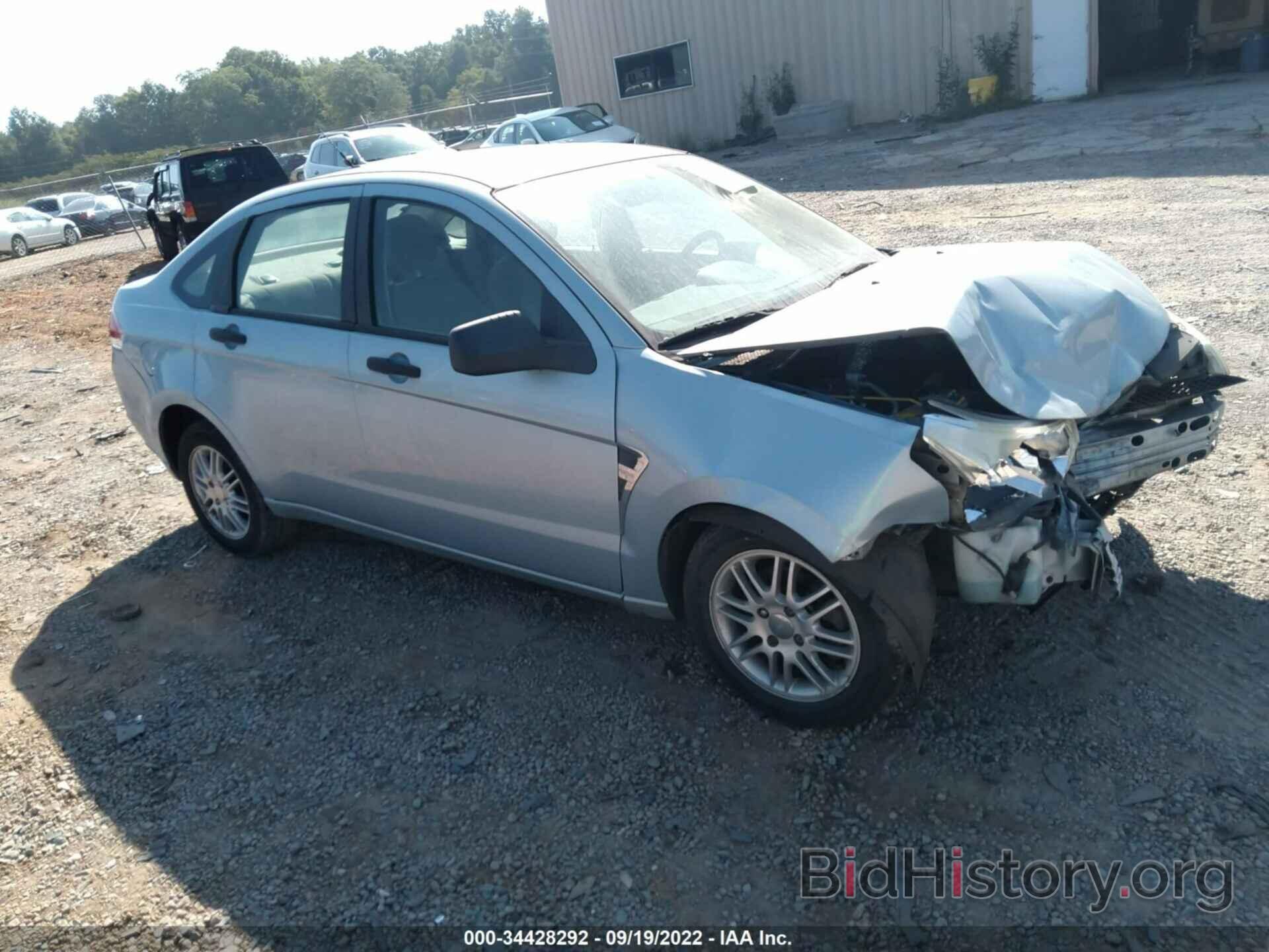 Photo 1FAHP35NX8W102280 - FORD FOCUS 2008