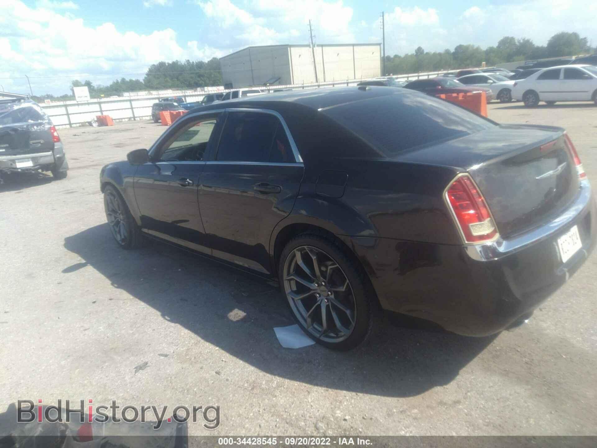 2013 CHRYSLER 300 - VIN: 2C3CCAAG2DH565801 - Фото 3