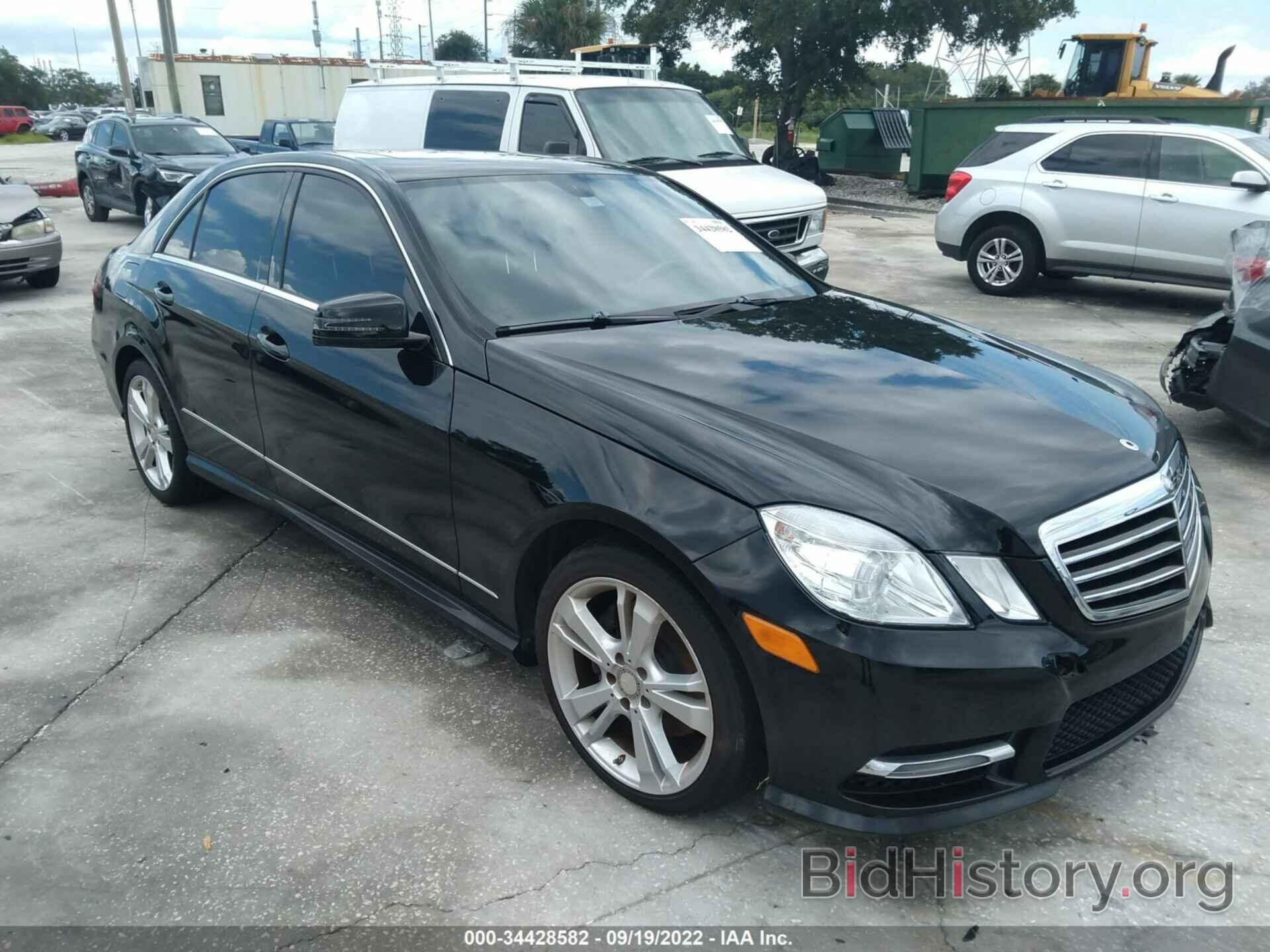 Photo WDDHF5KB6DA730353 - MERCEDES-BENZ E-CLASS 2013