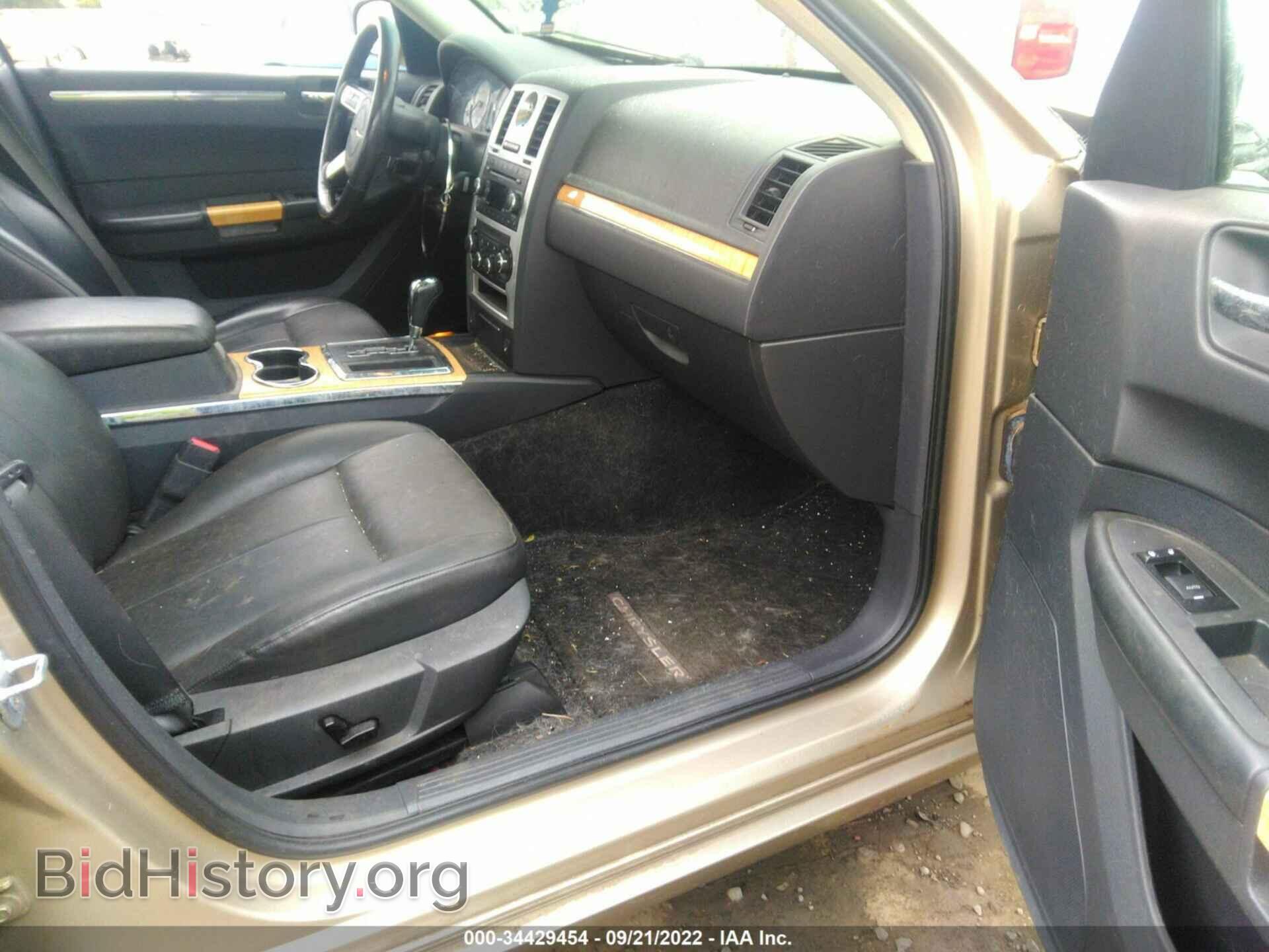2008 CHRYSLER 300 - VIN: 2C3KA33G18H295377 - Фото 5