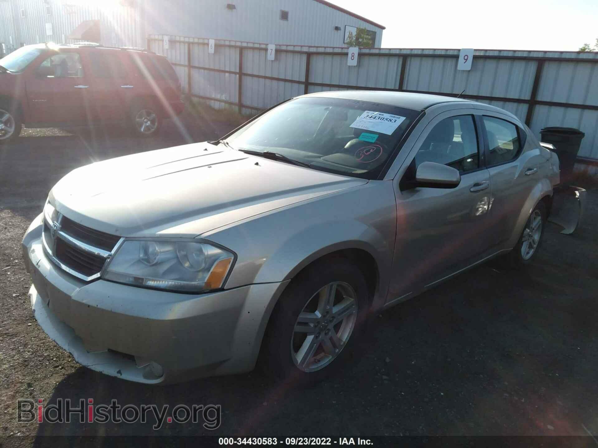 2010 DODGE AVENGER - VIN: 1B3CC5FB2AN225357 - Photo 2