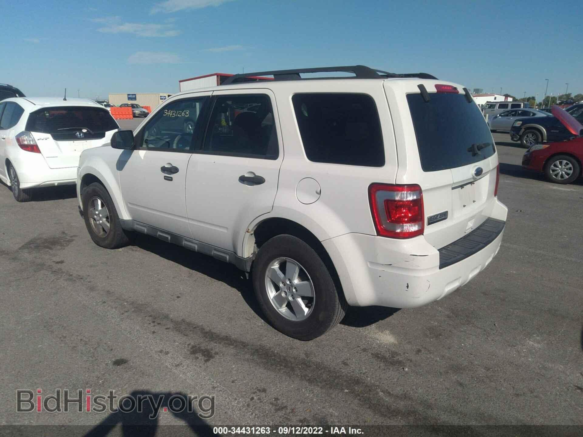 2010 FORD ESCAPE - VIN: 1FMCU0D74AKB64751 - Photo 3