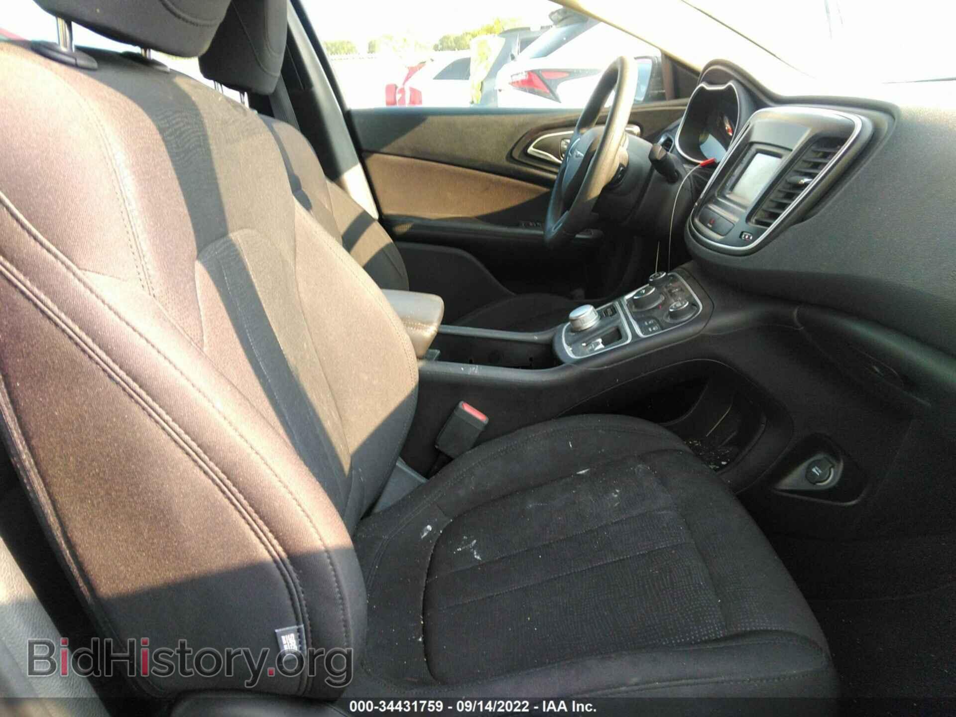 2017 CHRYSLER 200 - VIN: 1C3CCCAB1HN512228 - Photo 5