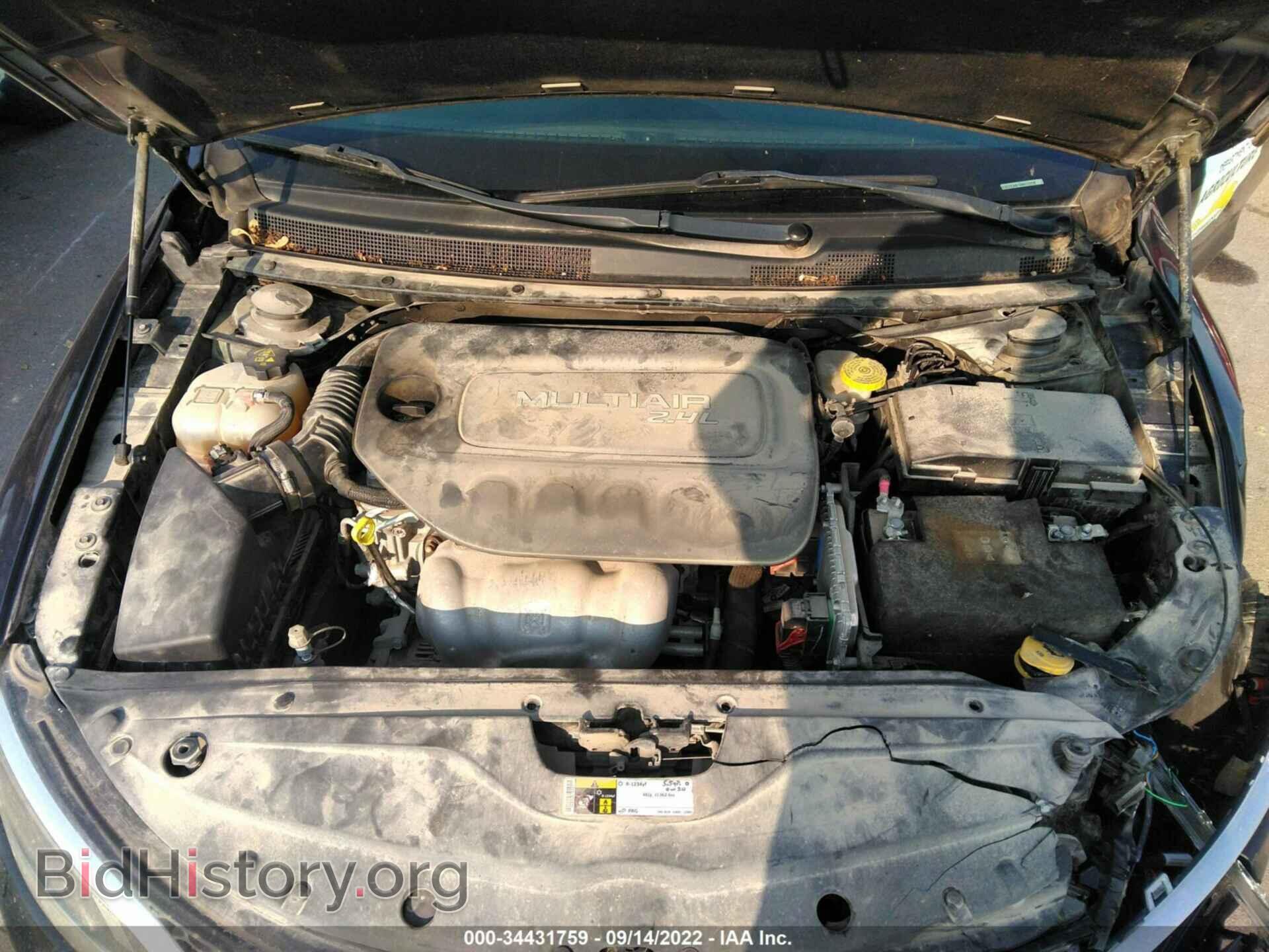 2017 CHRYSLER 200 - VIN: 1C3CCCAB1HN512228 - Photo 10