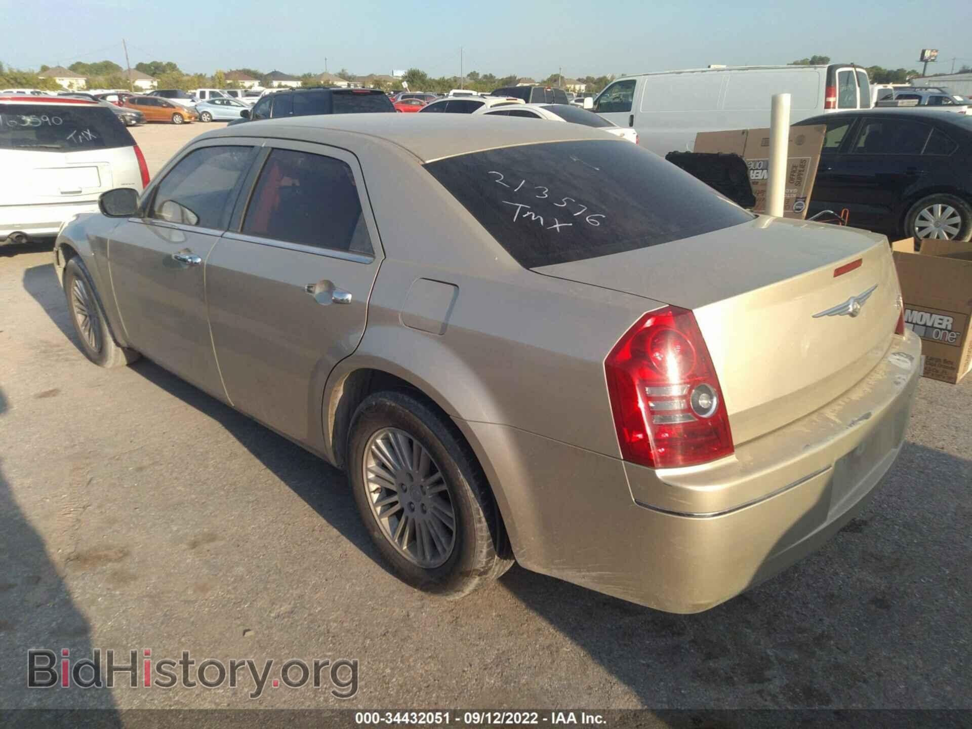2010 CHRYSLER 300 - VIN: 2C3CA4CD7AH213576 - Фото 3