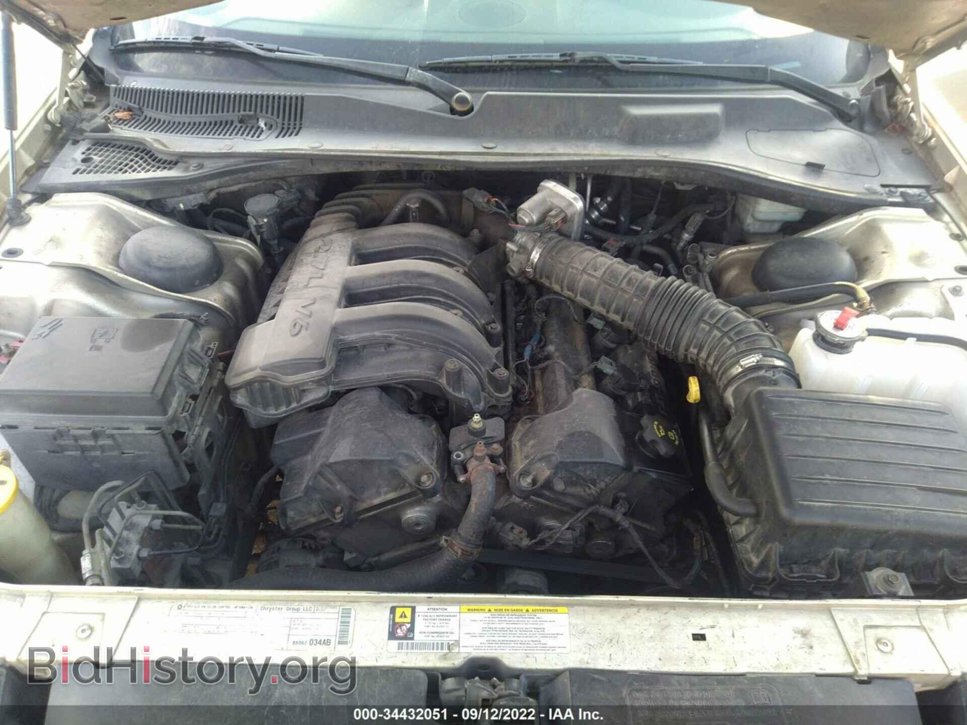 2010 CHRYSLER 300 - VIN: 2C3CA4CD7AH213576 - Фото 10