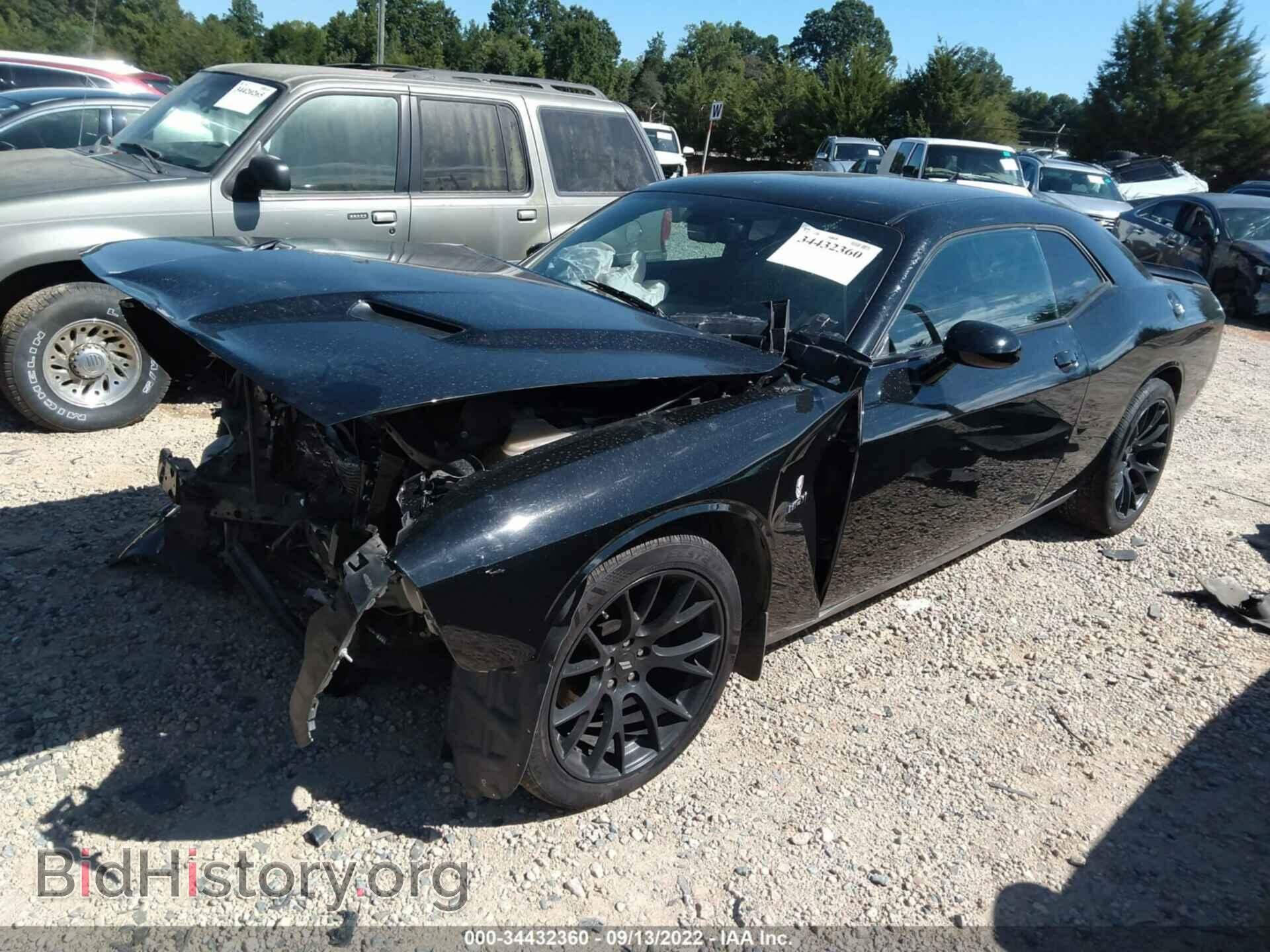 2016 DODGE CHALLENGER - VIN: 2C3CDZBTXGH256590 - Photo 2