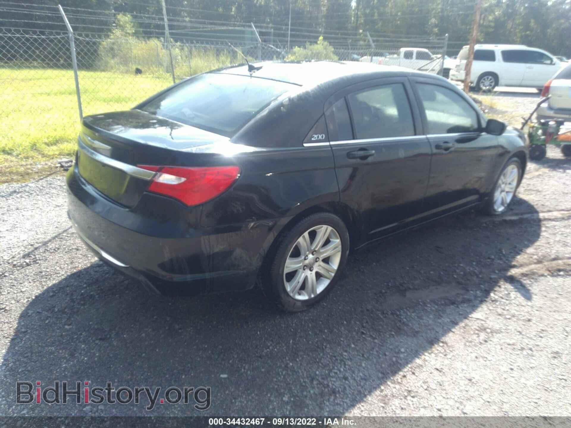 2013 CHRYSLER 200 - VIN: 1C3CCBBB5DN734273 - Photo 4