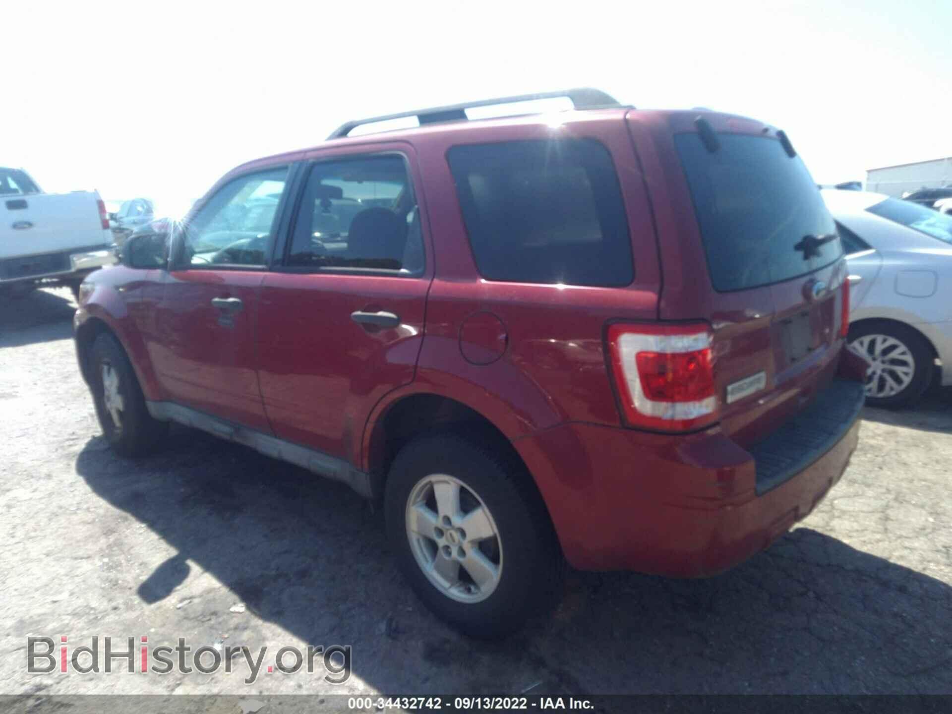 2010 FORD ESCAPE - VIN: 1FMCU0D76AKC90447 - Фото 3