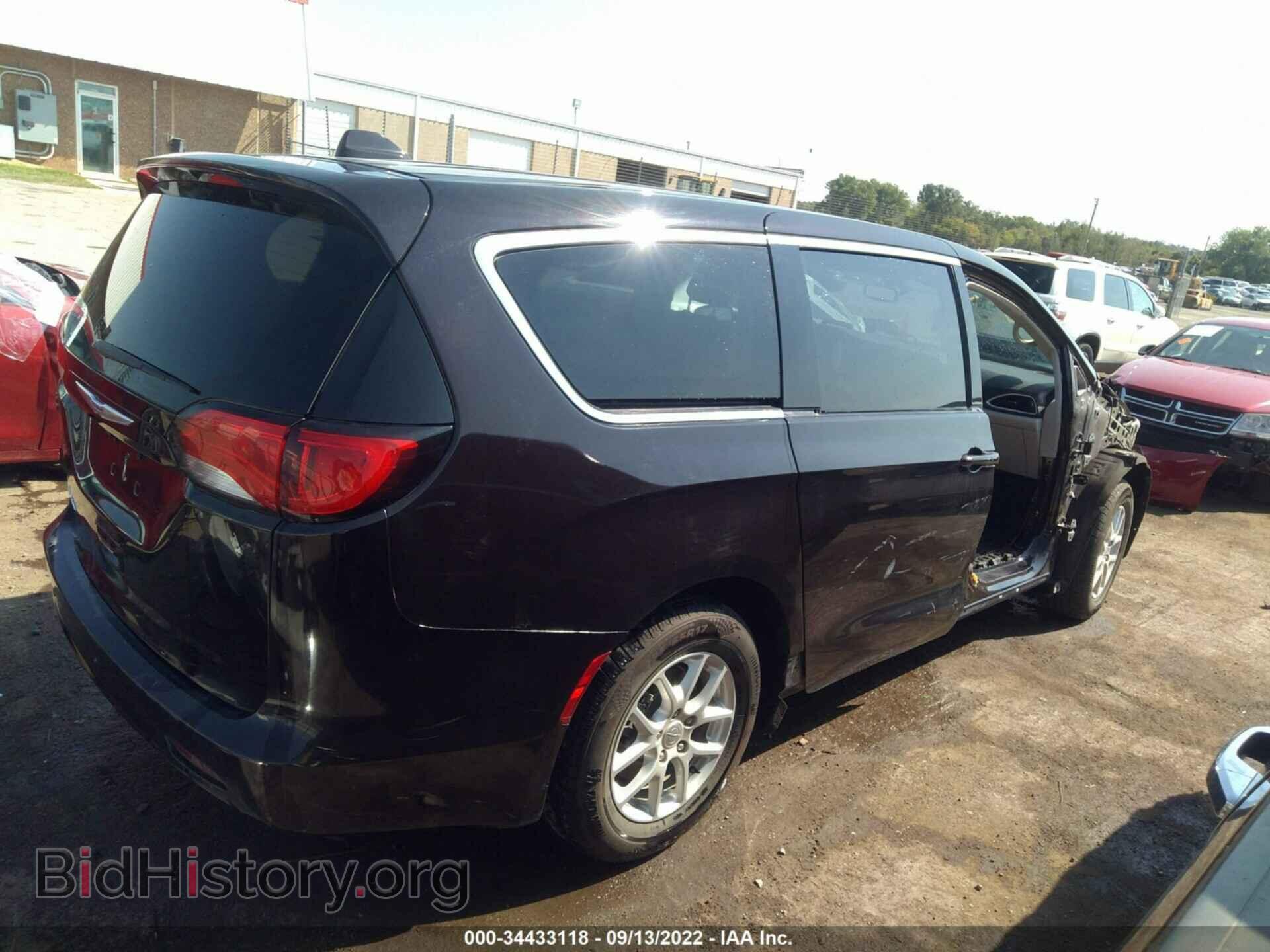 2017 CHRYSLER PACIFICA - VIN: 2C4RC1DG4HR654285 - Фото 4